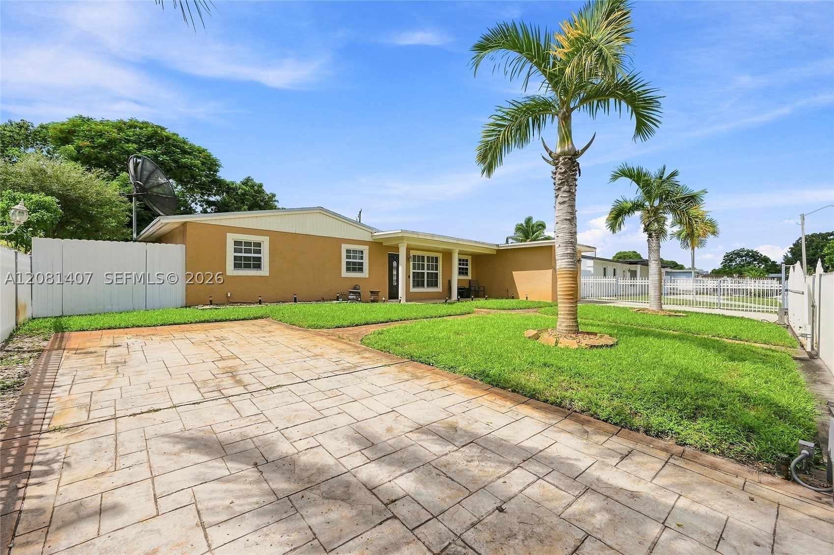 Miami Gardens photo 3