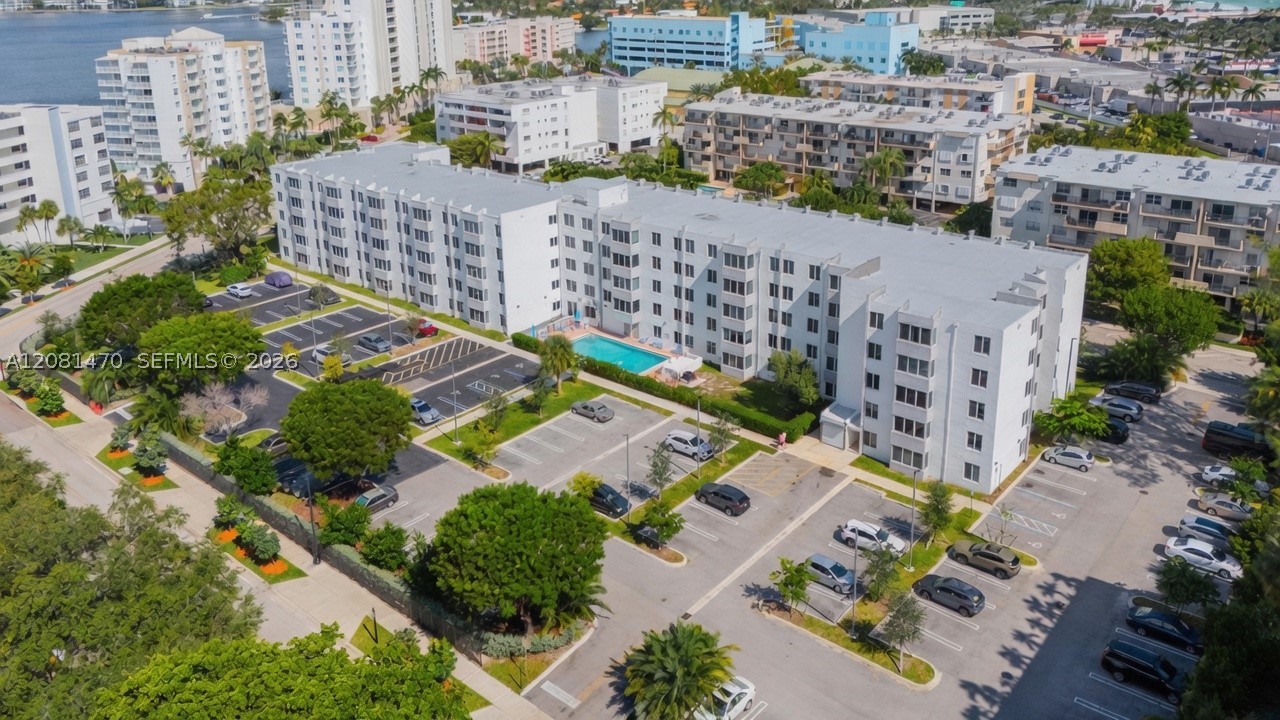 Sunny Isles Beach photo 1