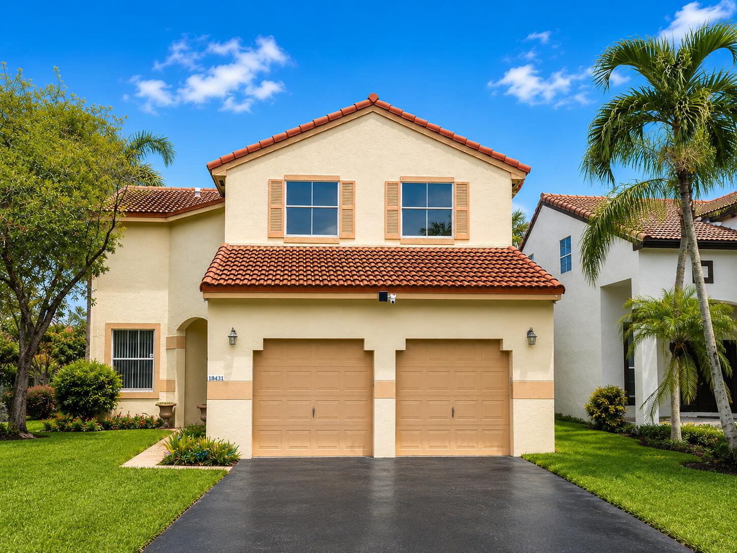 Pembroke Pines photo 1