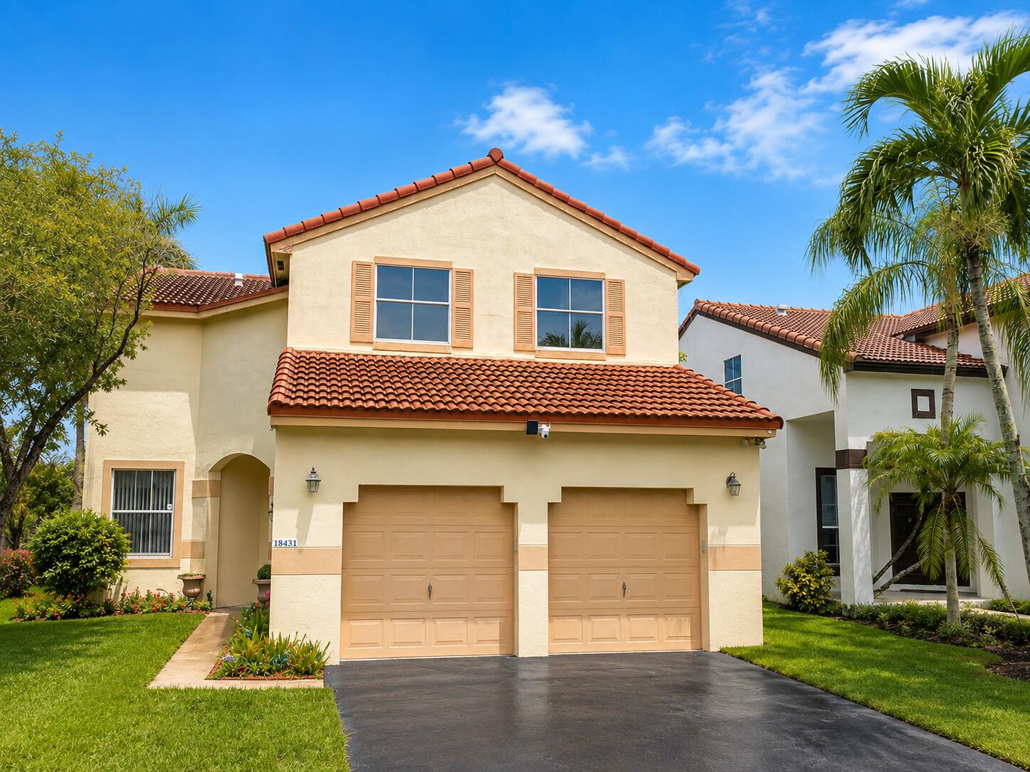 Pembroke Pines photo 2