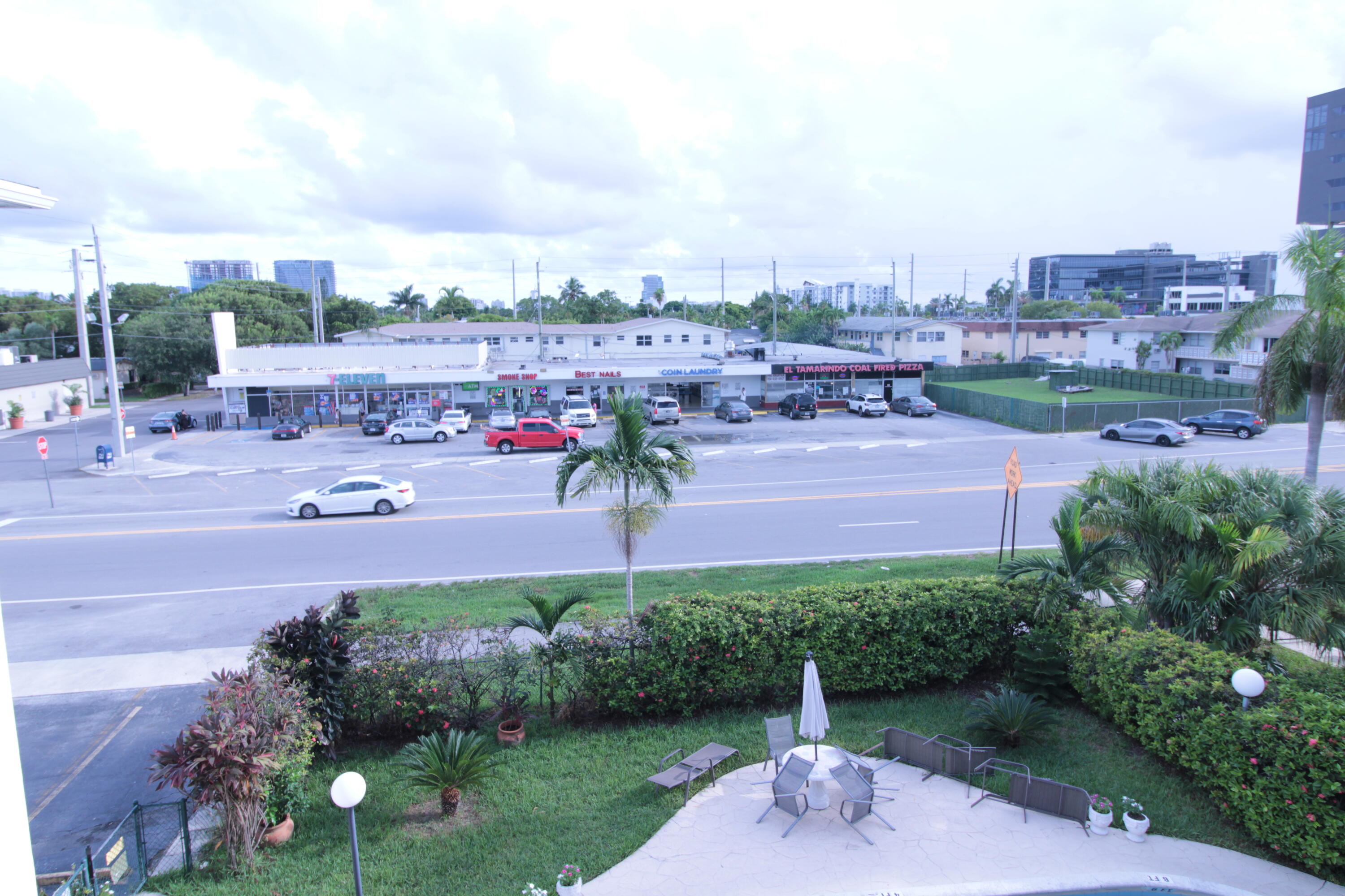 Hallandale Beach photo 2