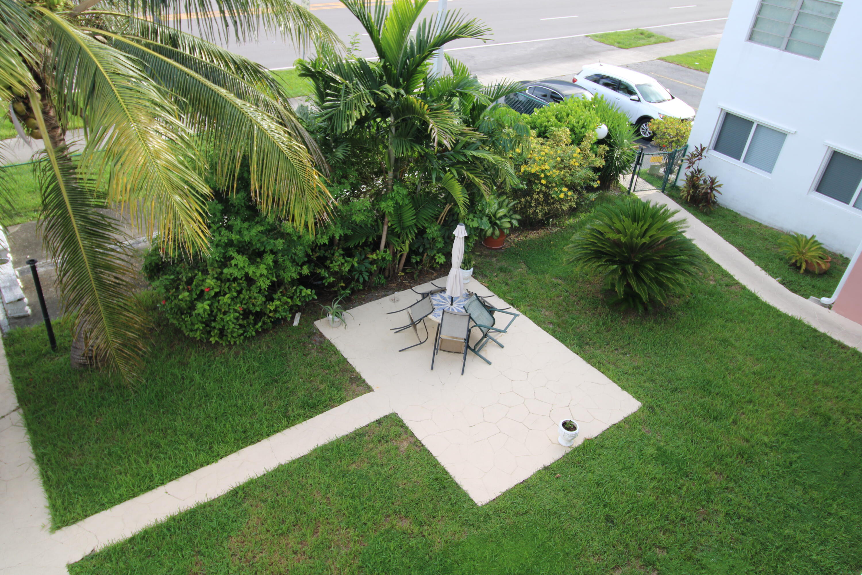 Hallandale Beach photo 4