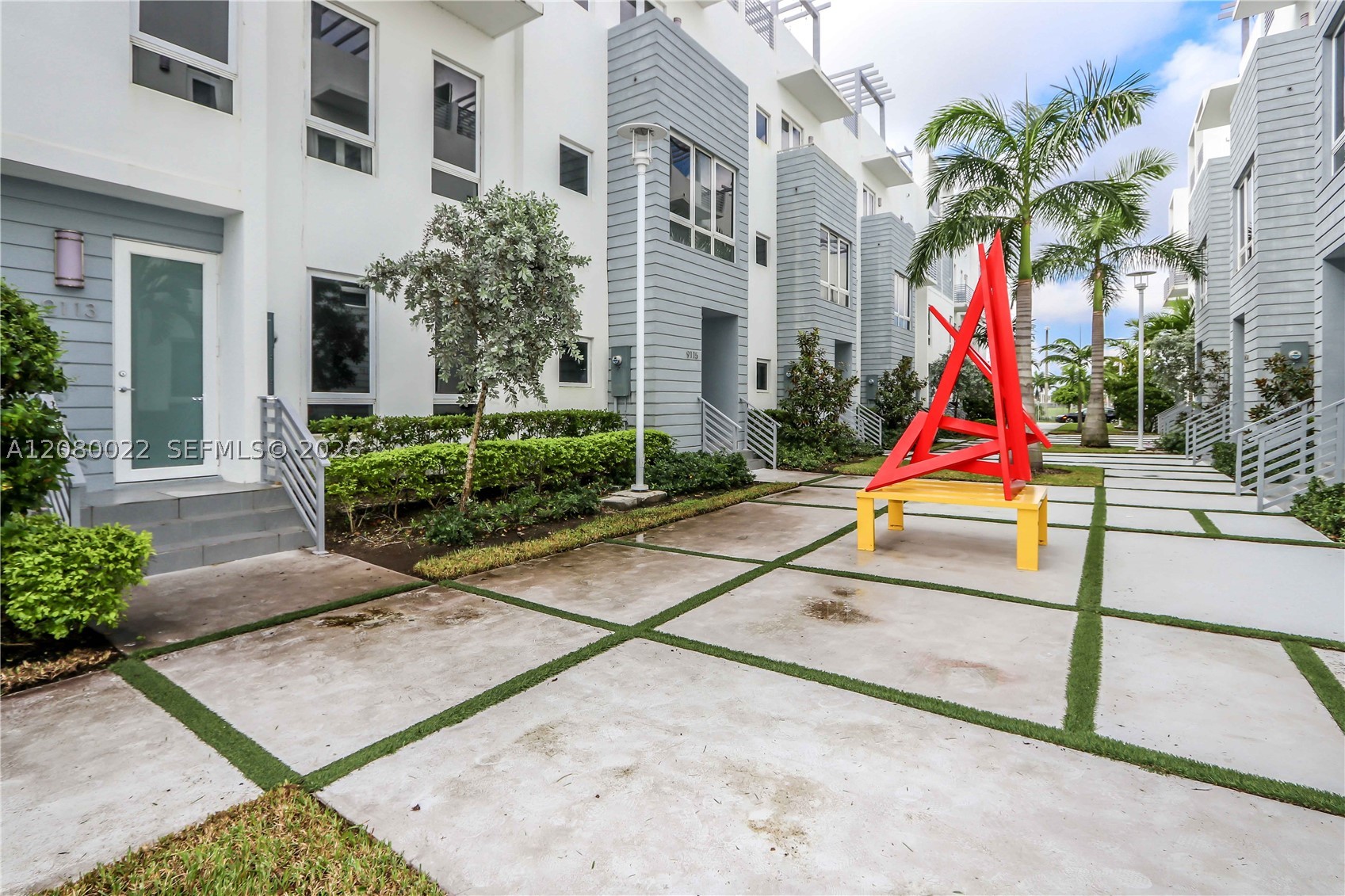 Doral photo 2