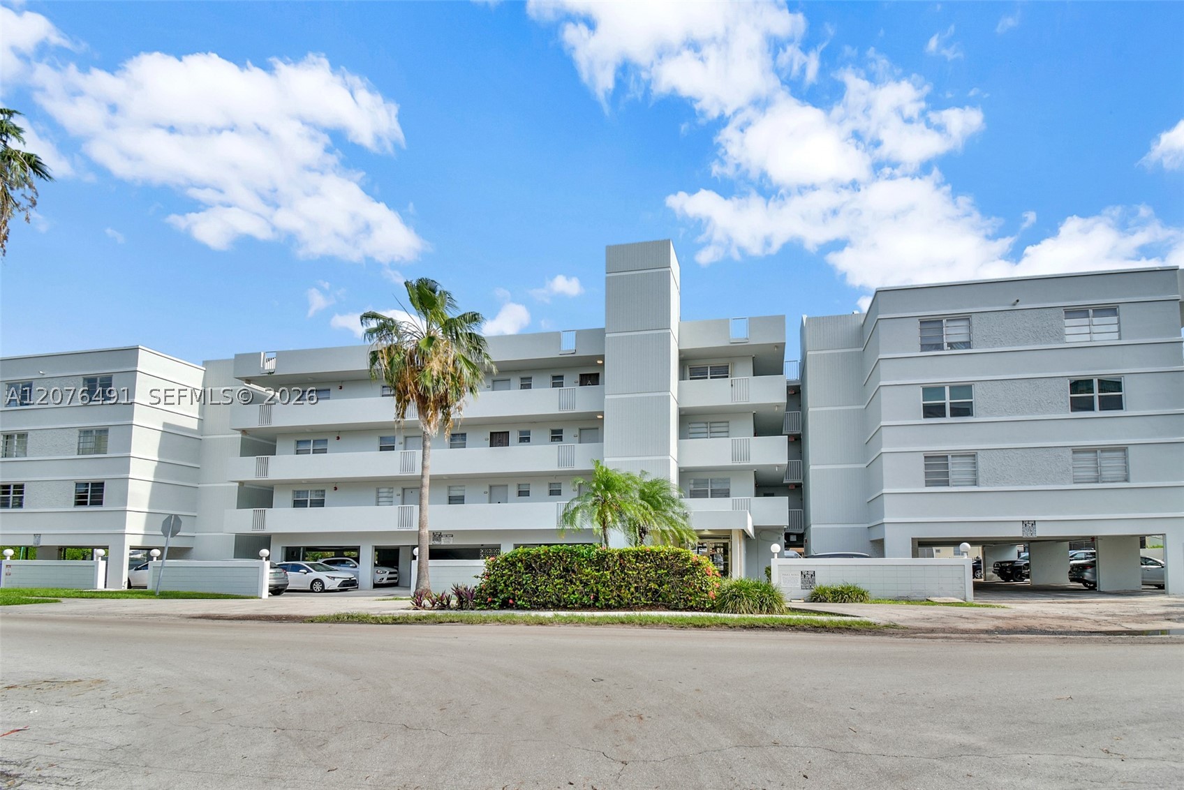 North Miami Beach photo 1