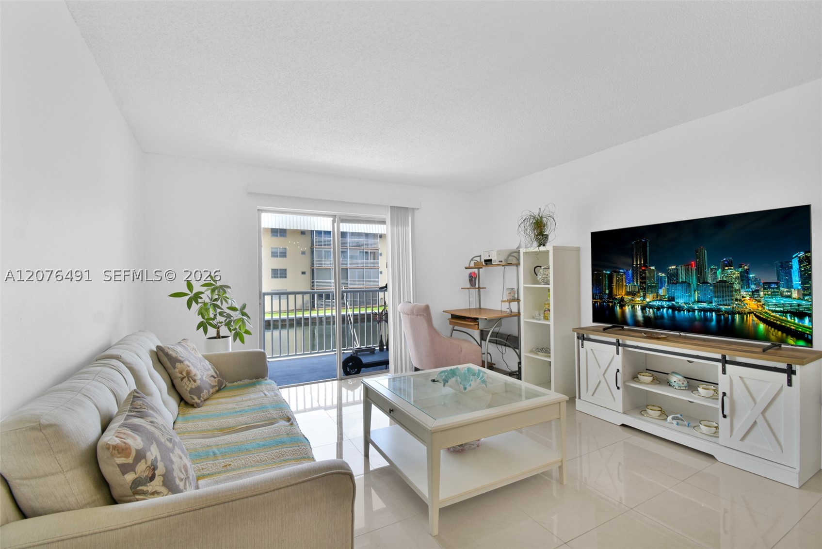 North Miami Beach photo 3