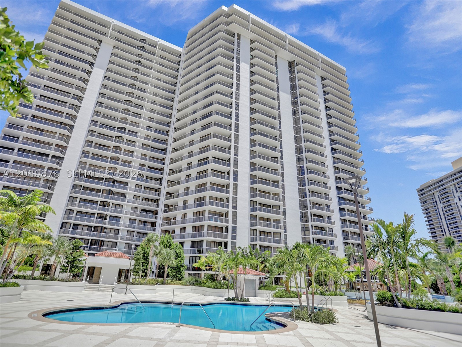 Aventura photo 4
