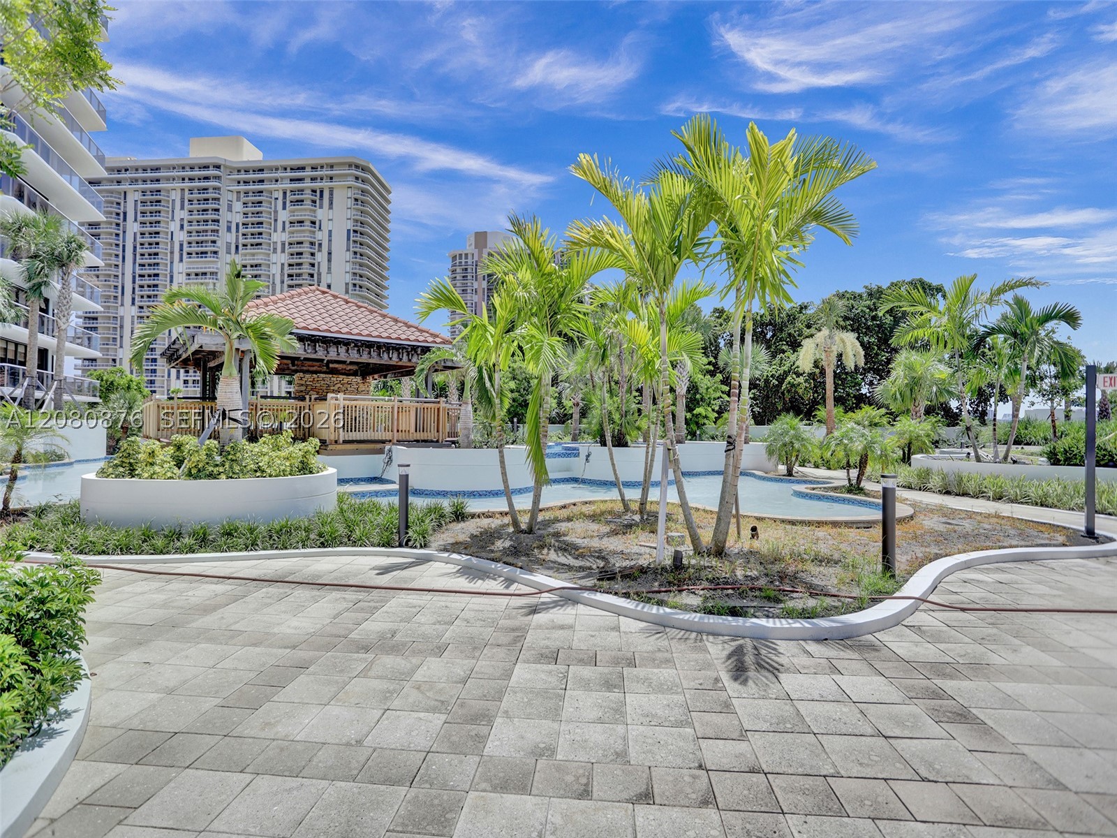 Aventura photo 5