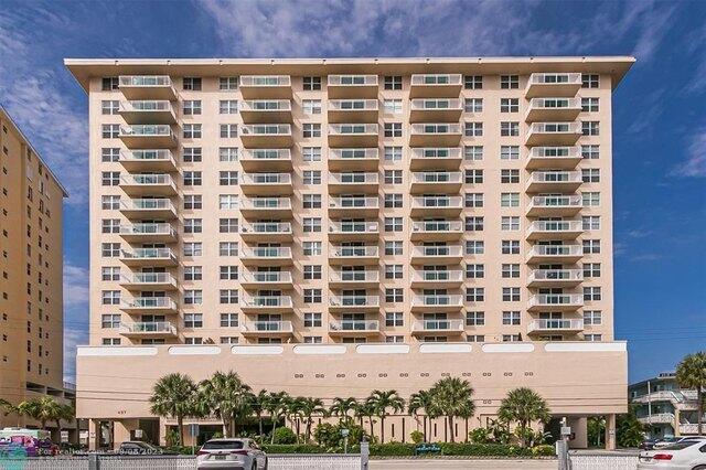 Hallandale Beach photo 1
