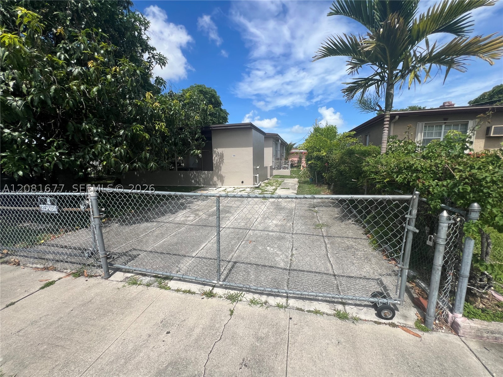 North Miami photo 4