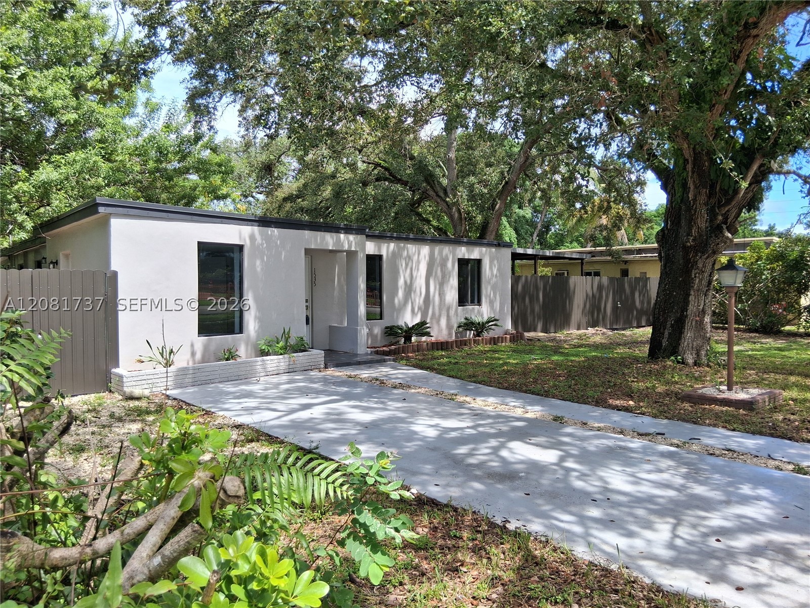 North Miami photo 1