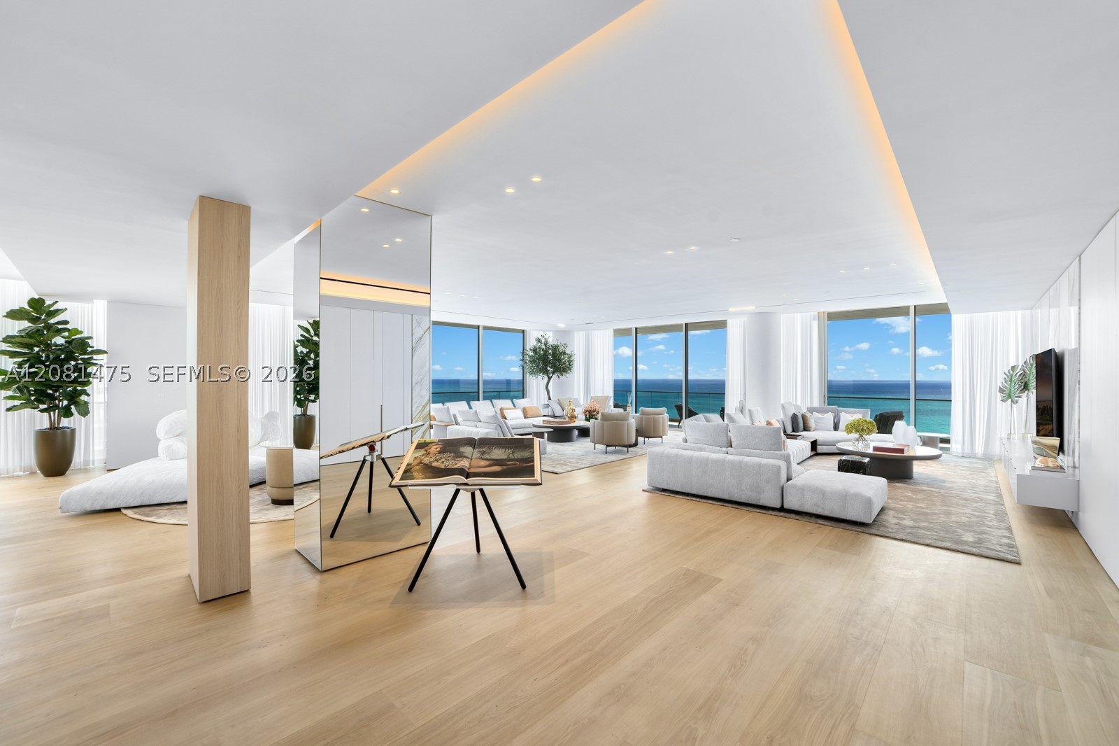 Bal Harbour photo 1