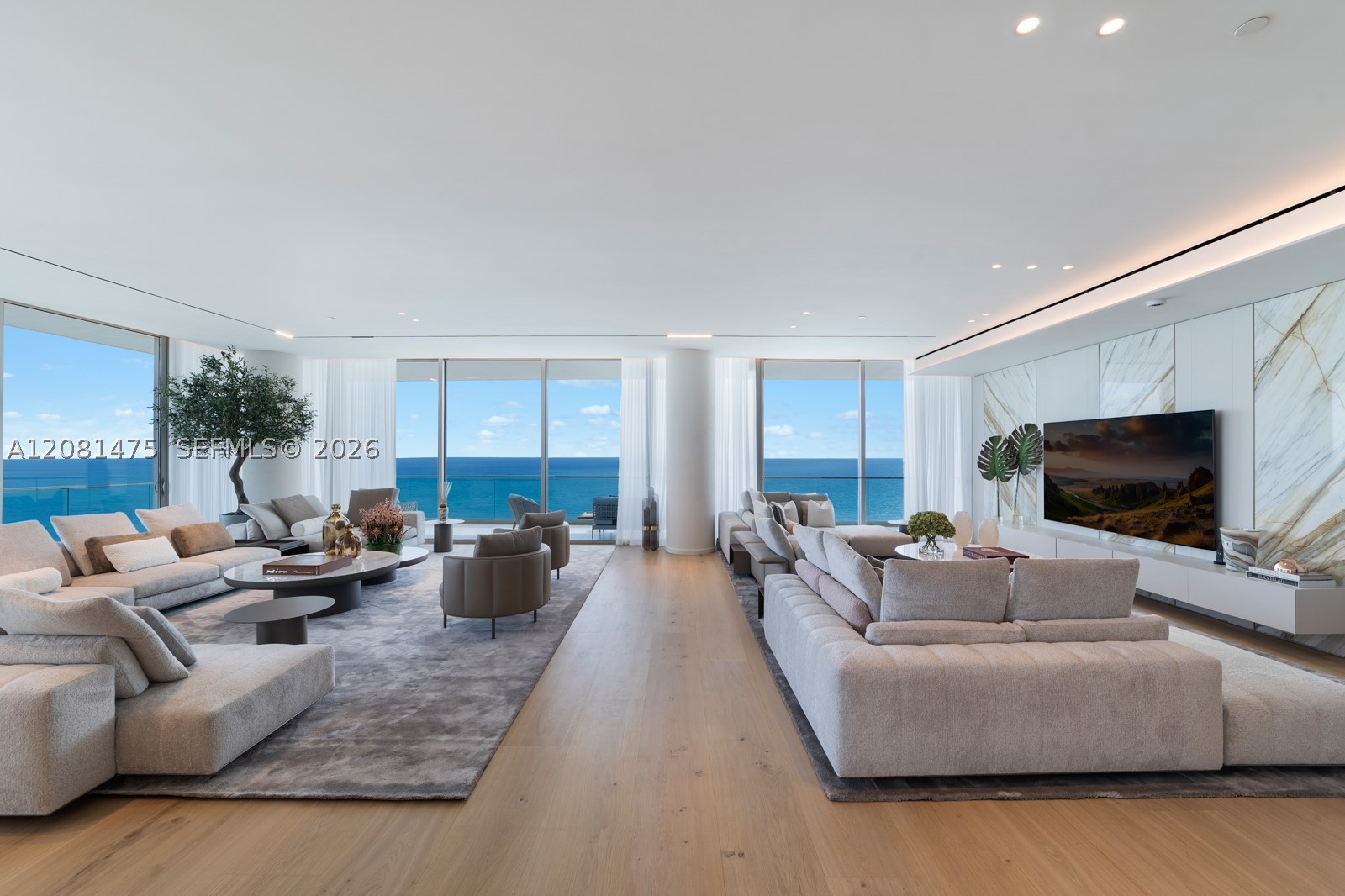 Bal Harbour photo 2