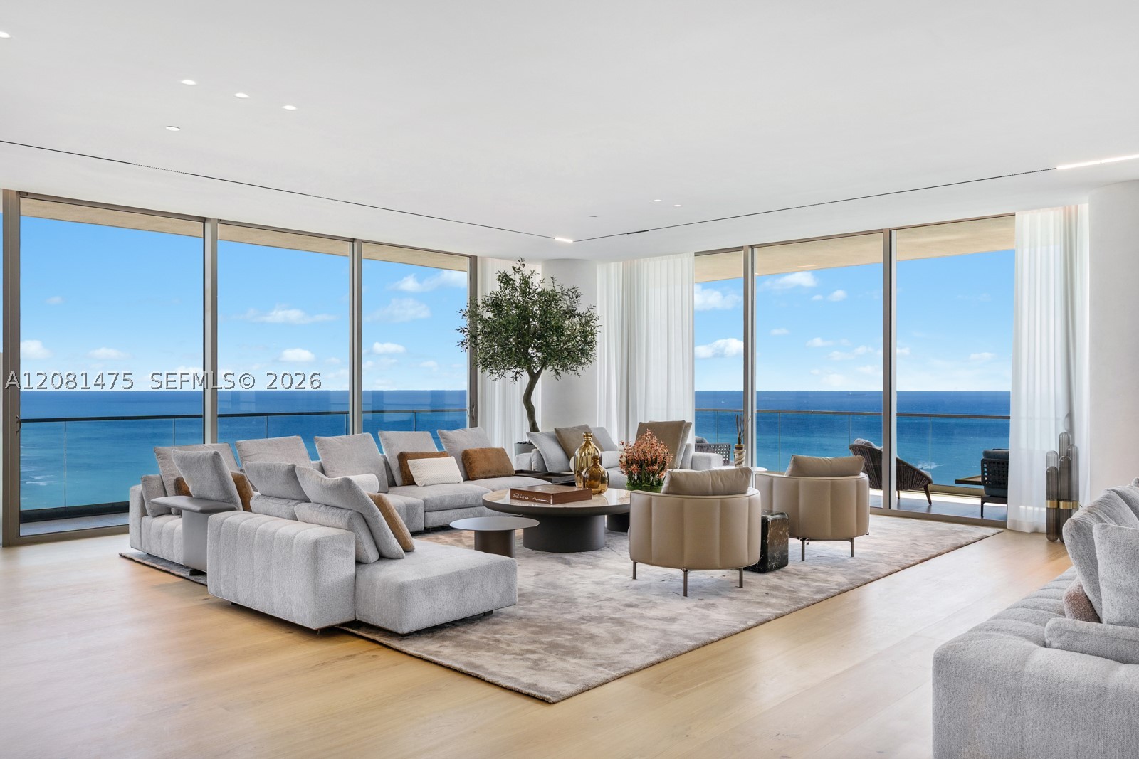 Bal Harbour photo 3