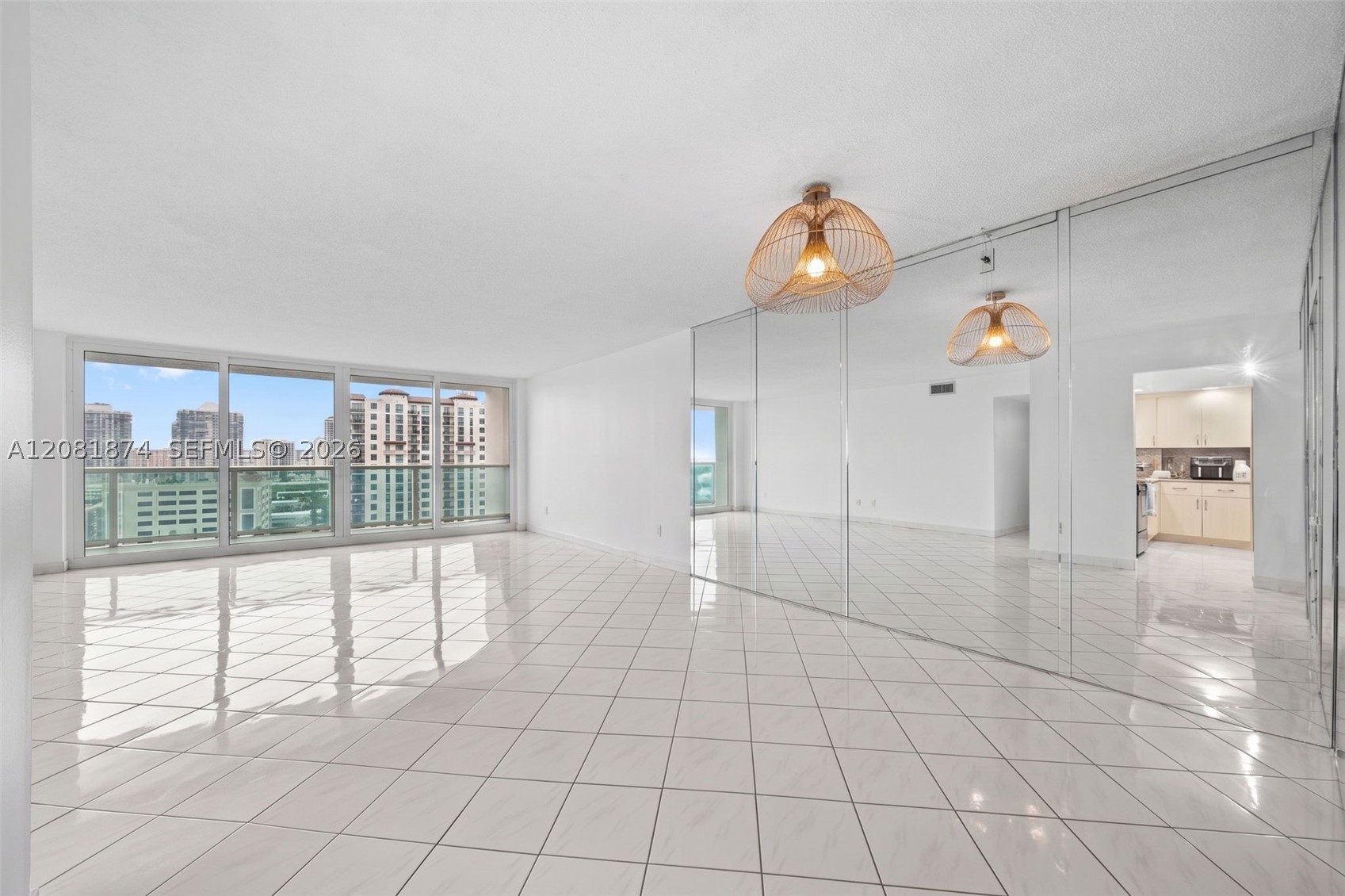 Sunny Isles Beach photo 2