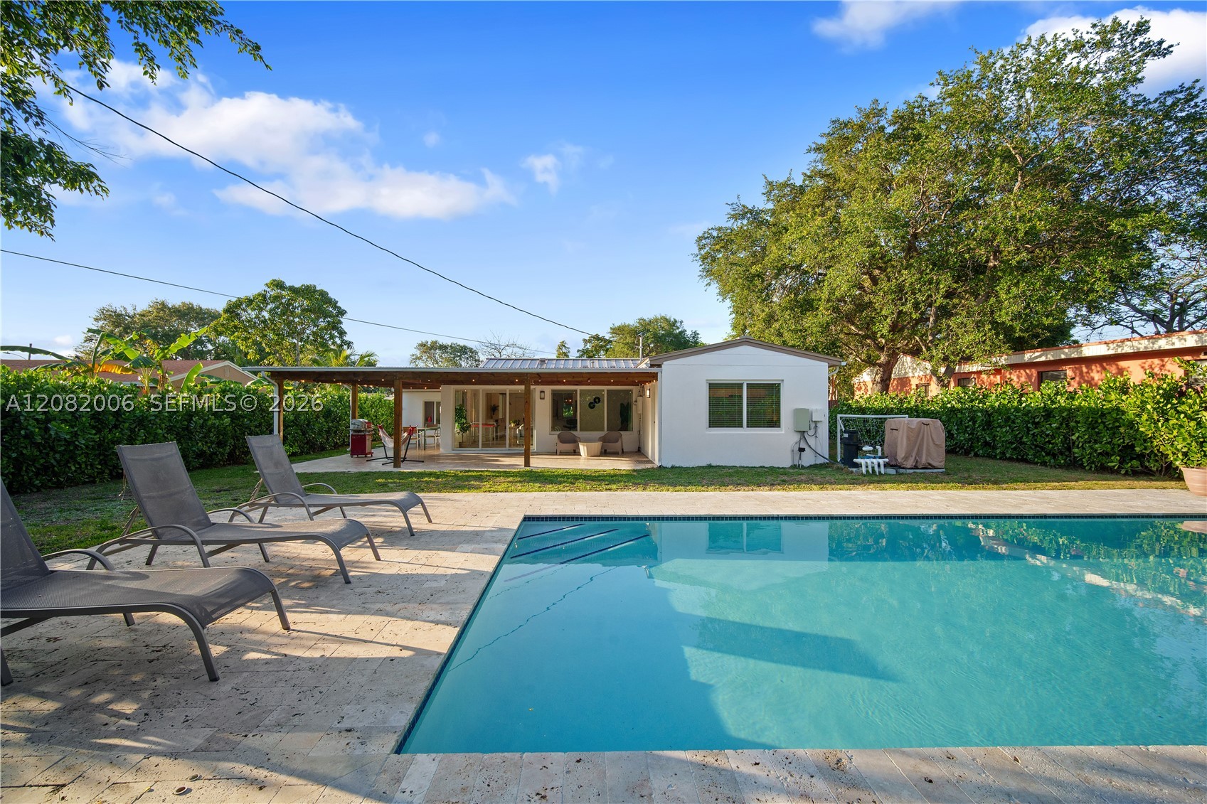 North Miami photo 2