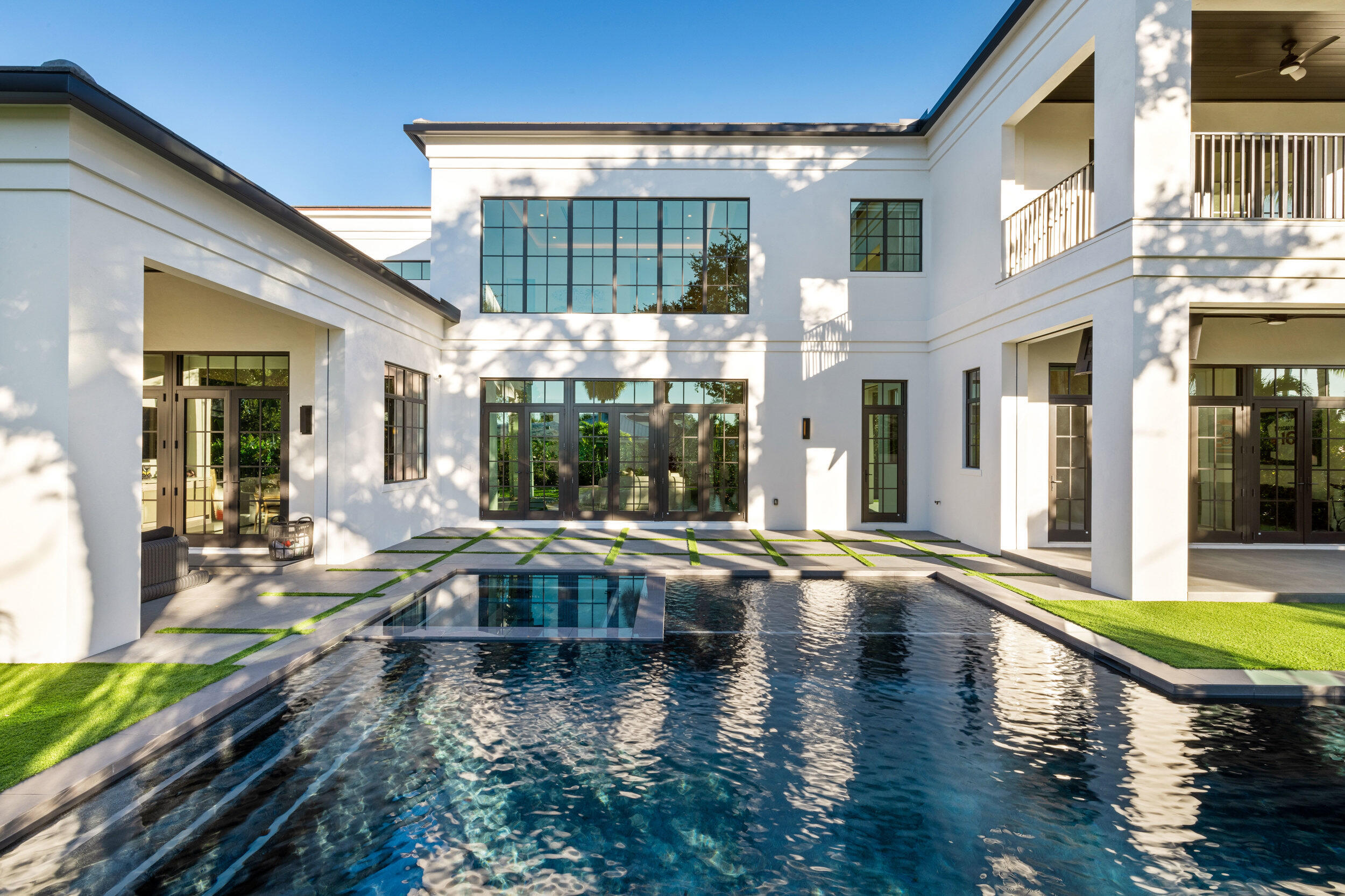Palm Beach Gardens photo 1