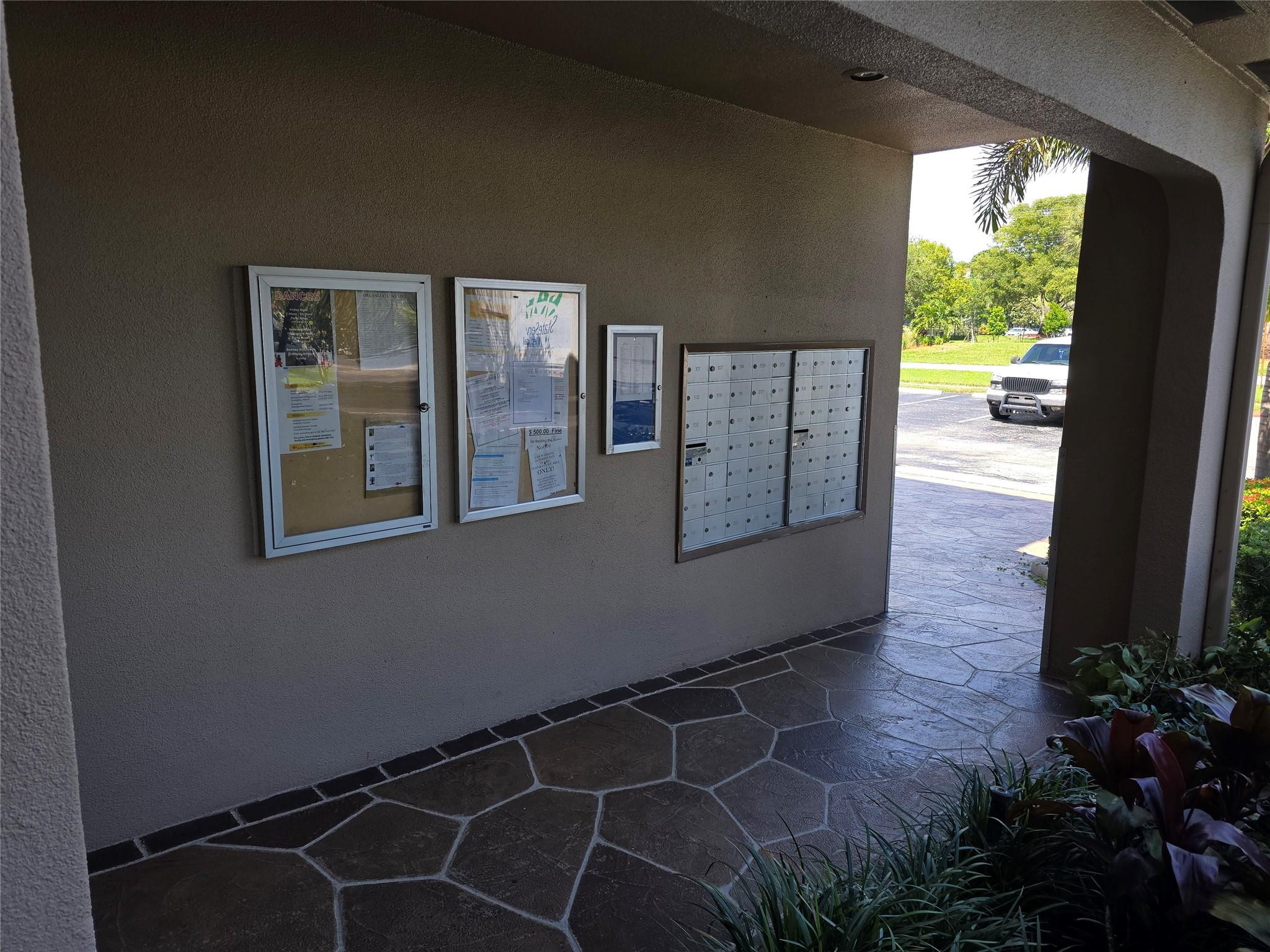 Pembroke Pines photo 2