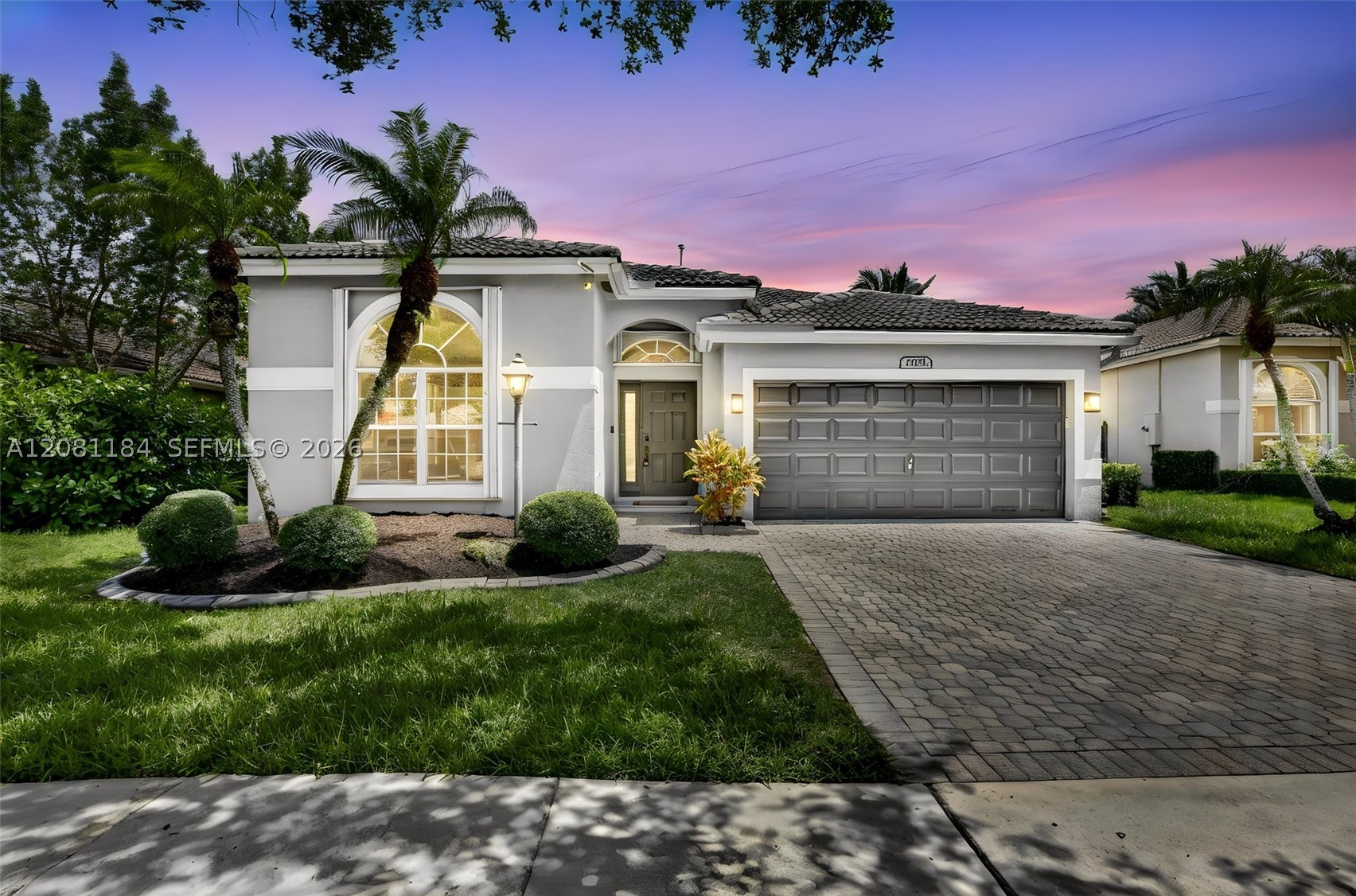 Pembroke Pines photo 1