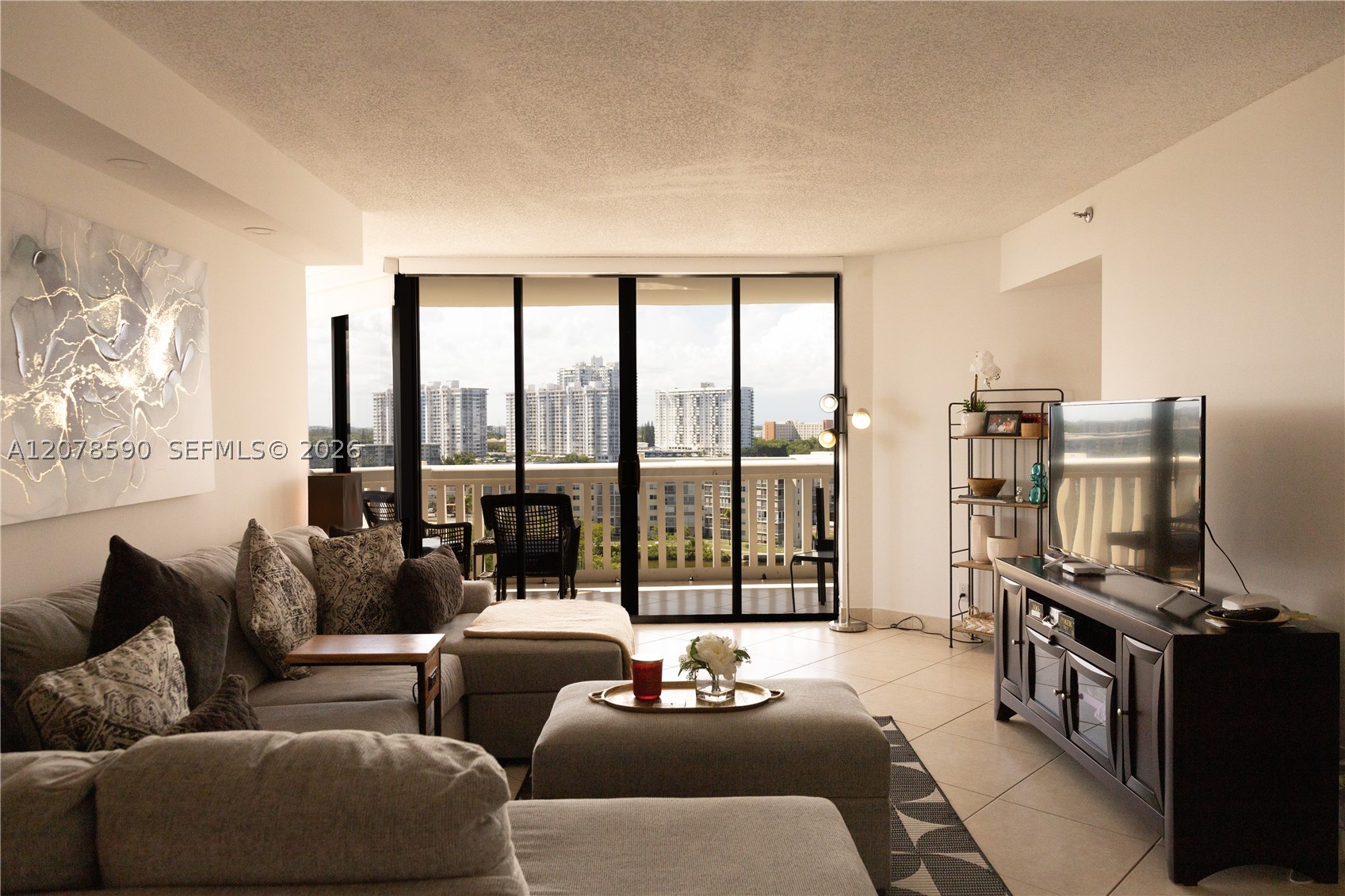 Aventura photo 1