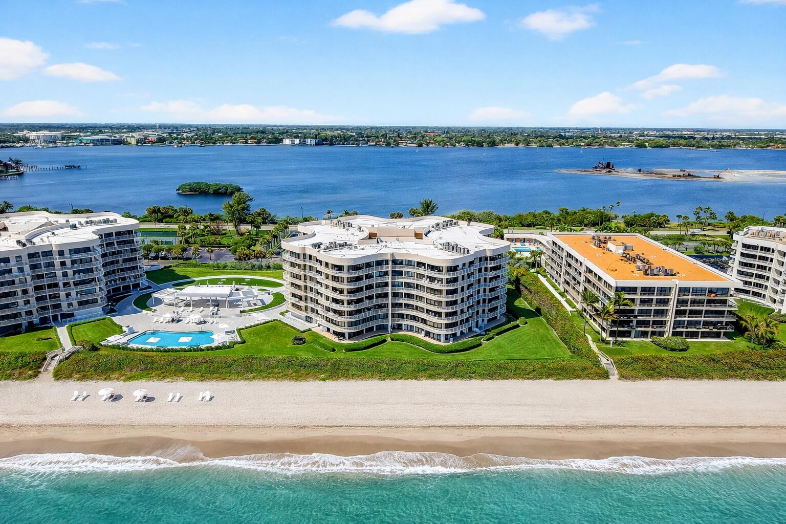 Palm Beach photo 2