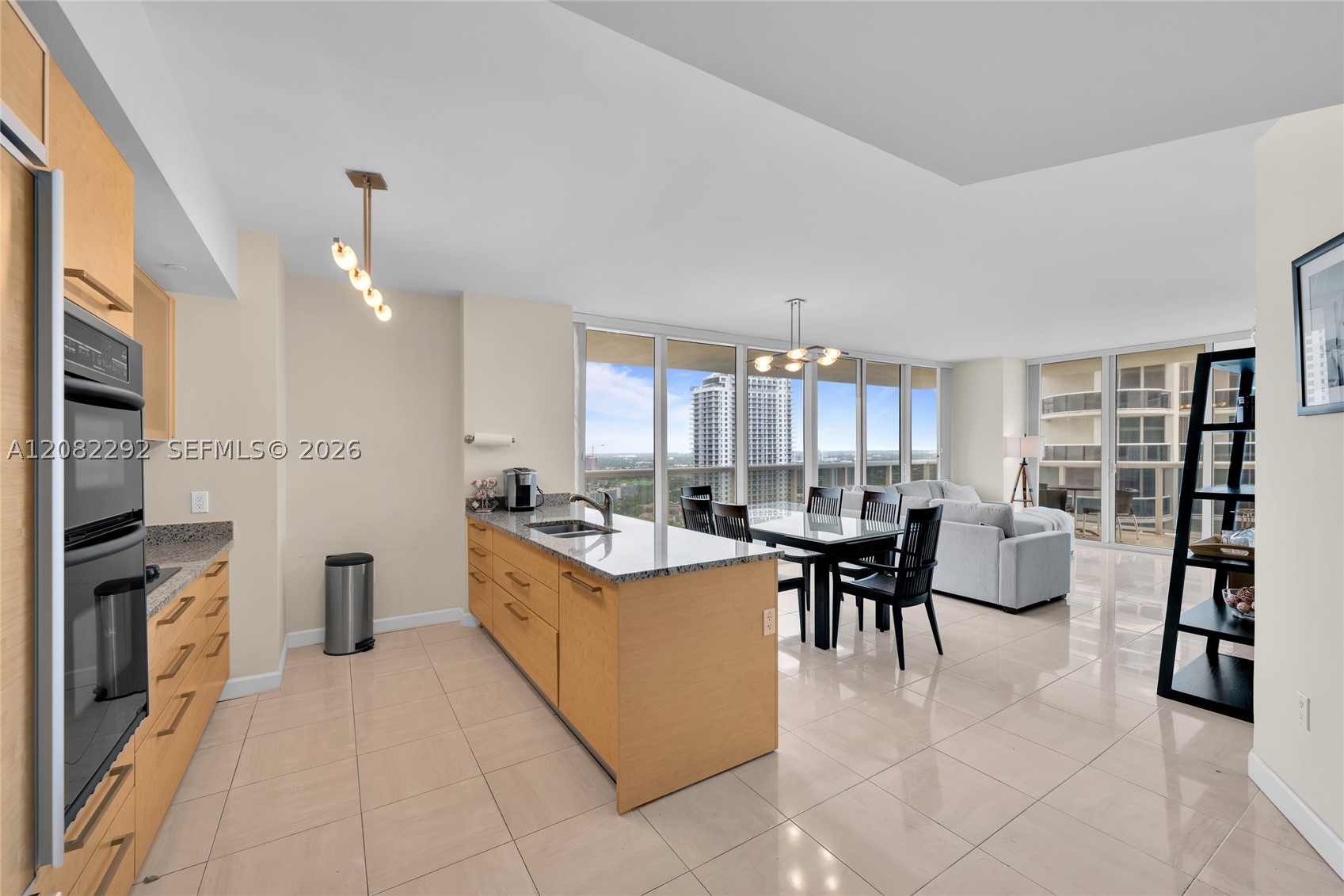 Hallandale Beach photo 2