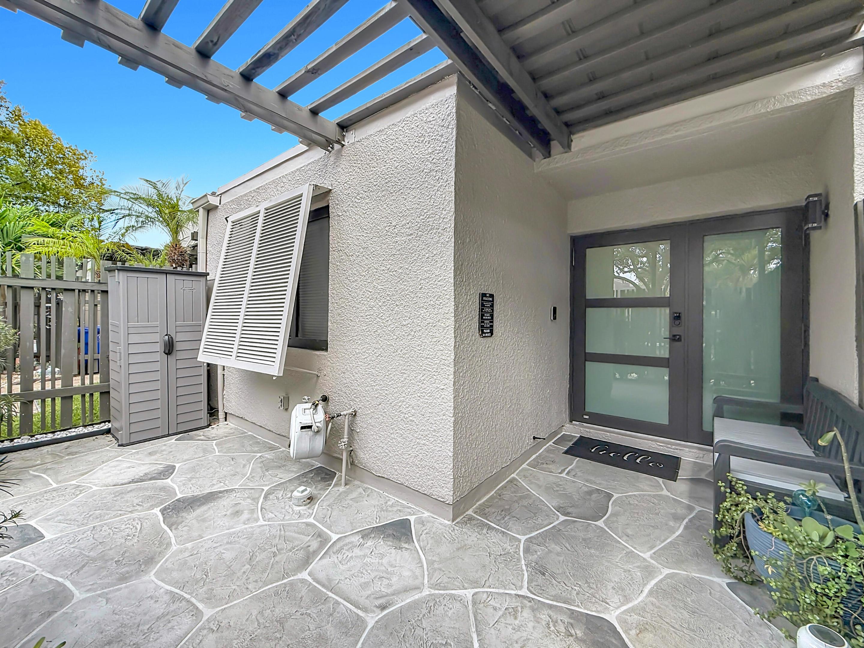 Pembroke Pines photo 3