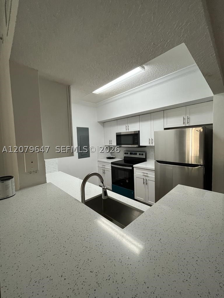 Pembroke Pines photo 5