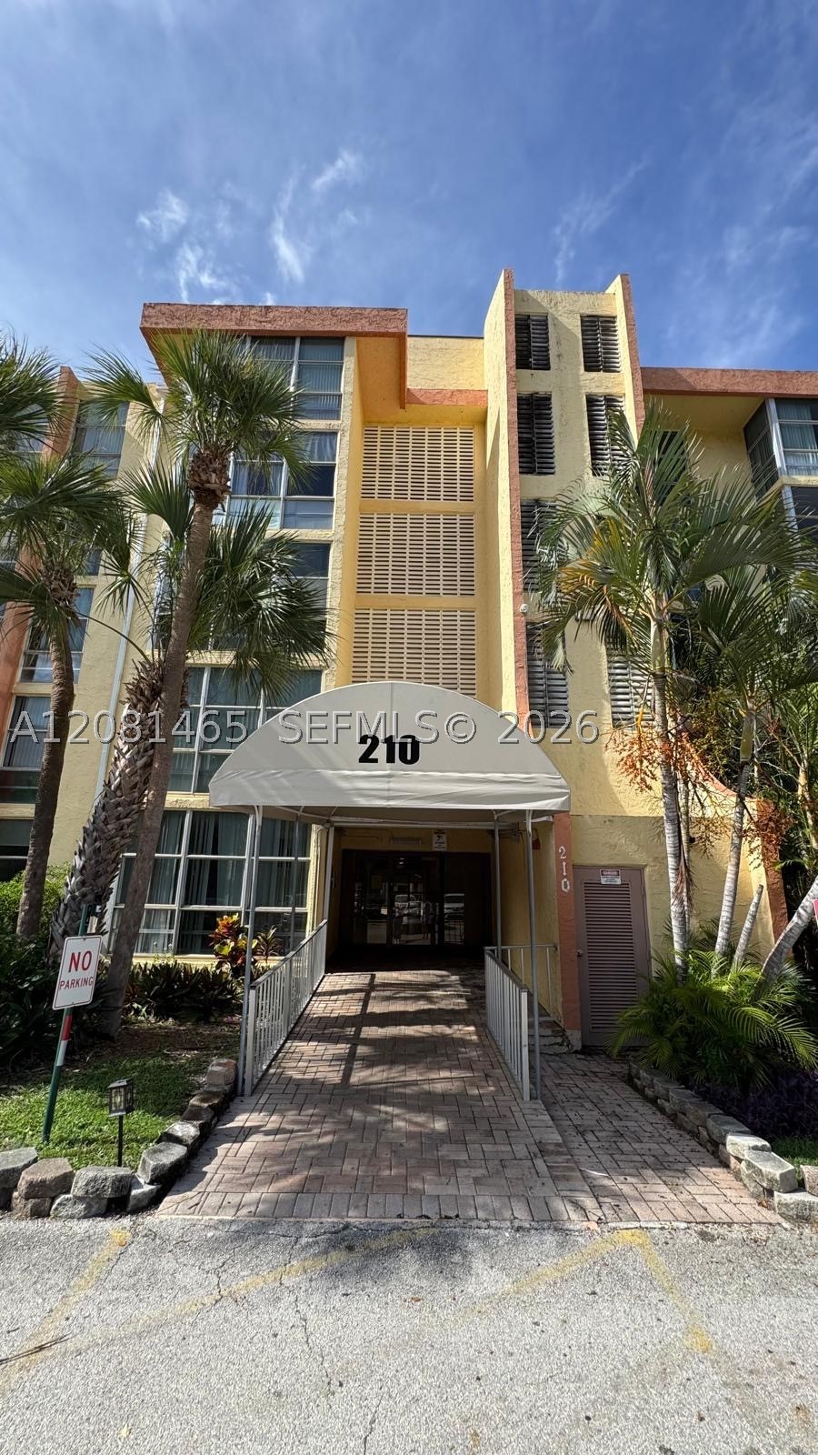 Sunny Isles Beach photo 1