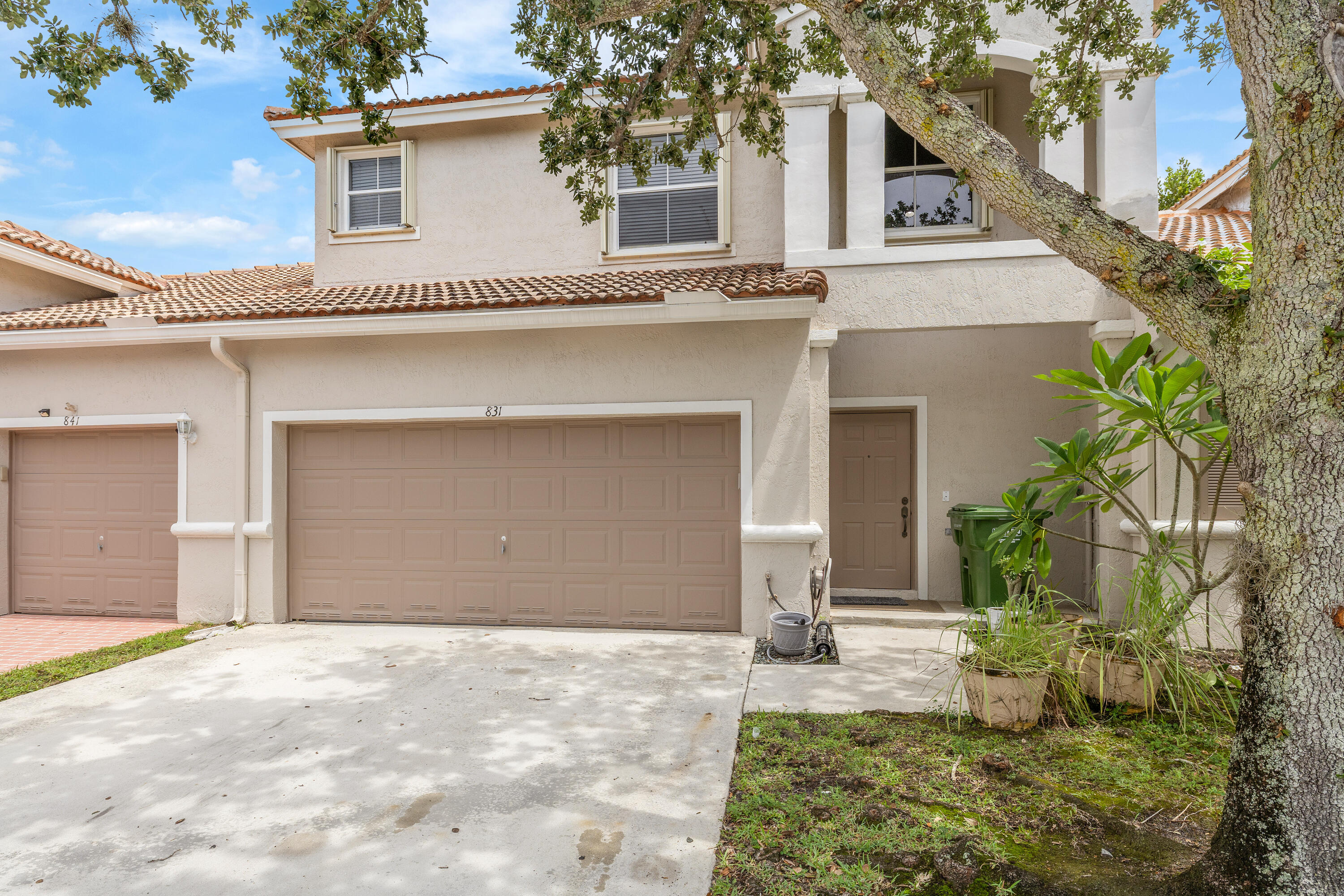 Pembroke Pines photo 2