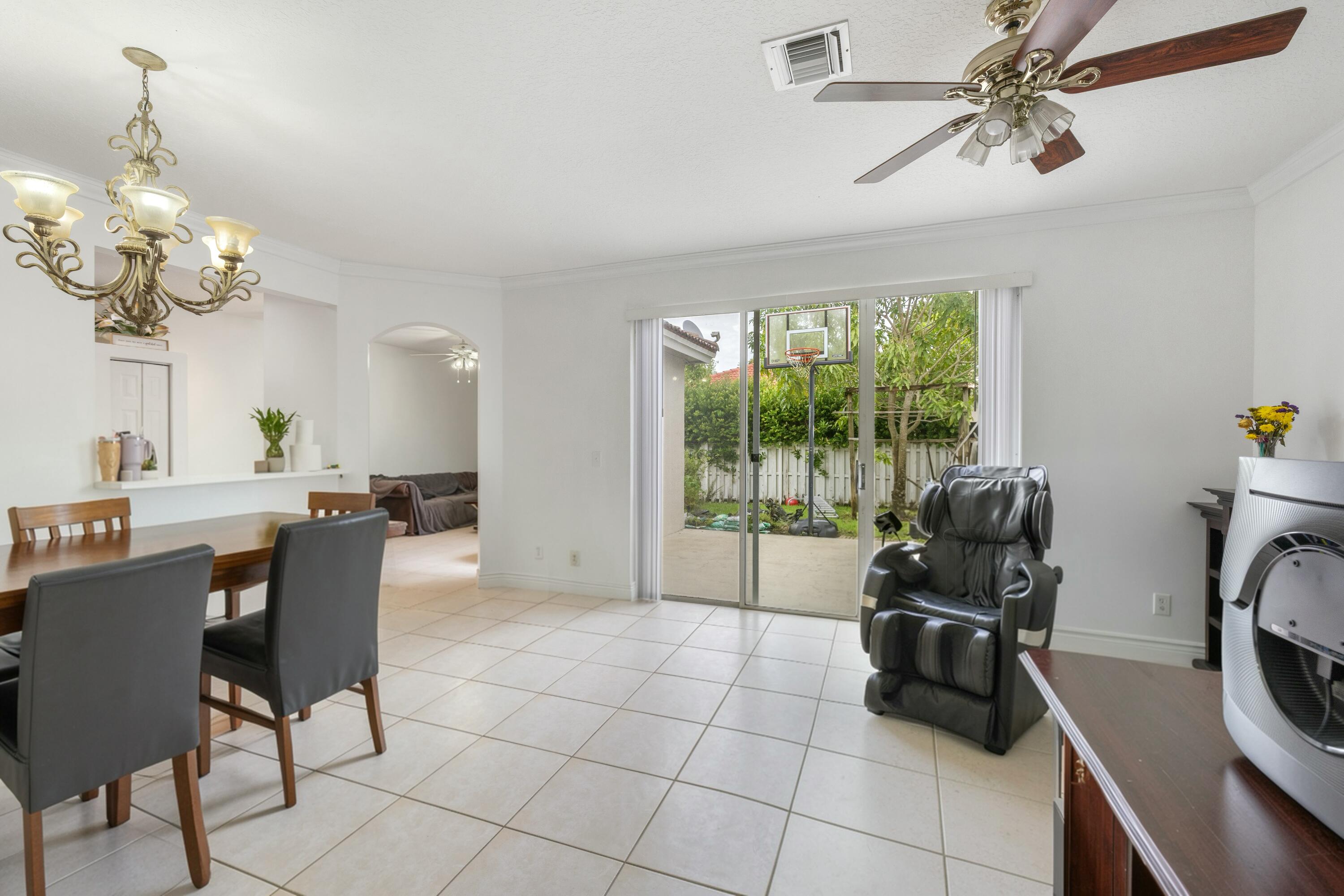 Pembroke Pines photo 5