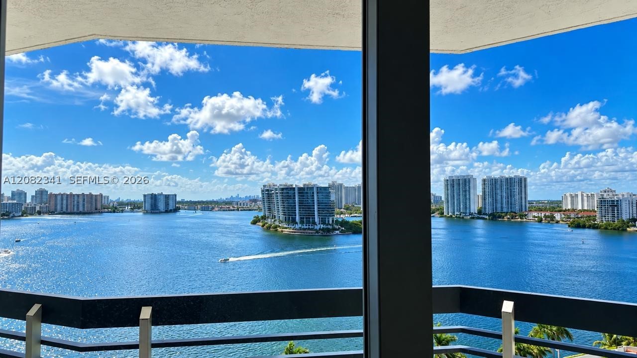 Aventura photo 2
