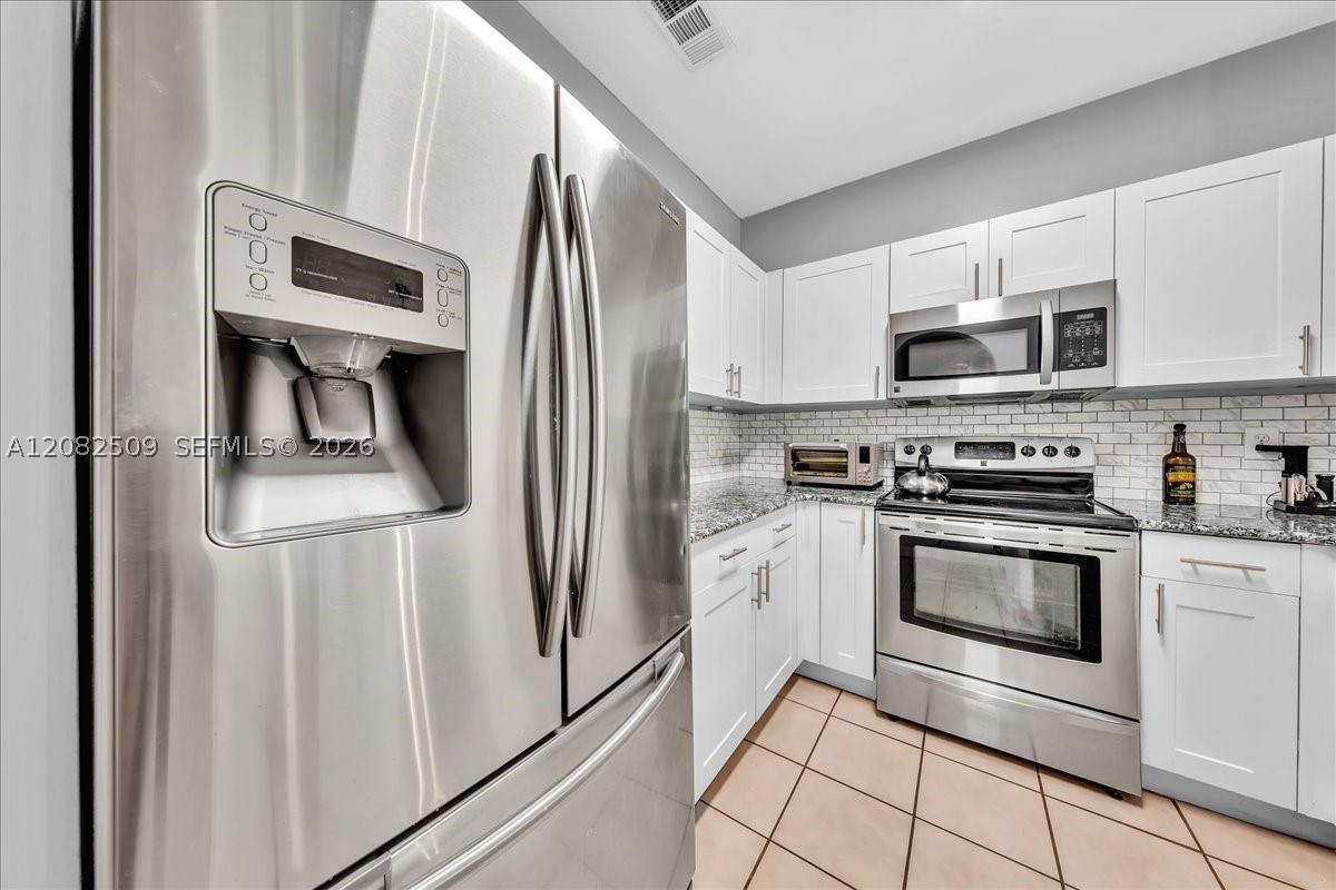 Pembroke Pines photo 5
