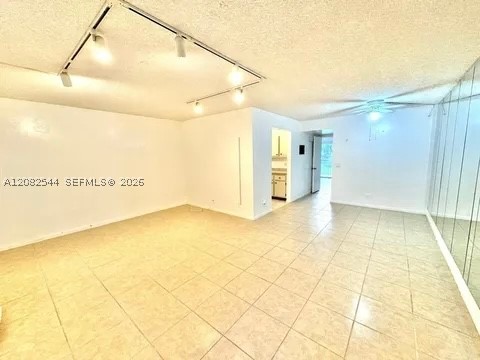 Pembroke Pines photo 3