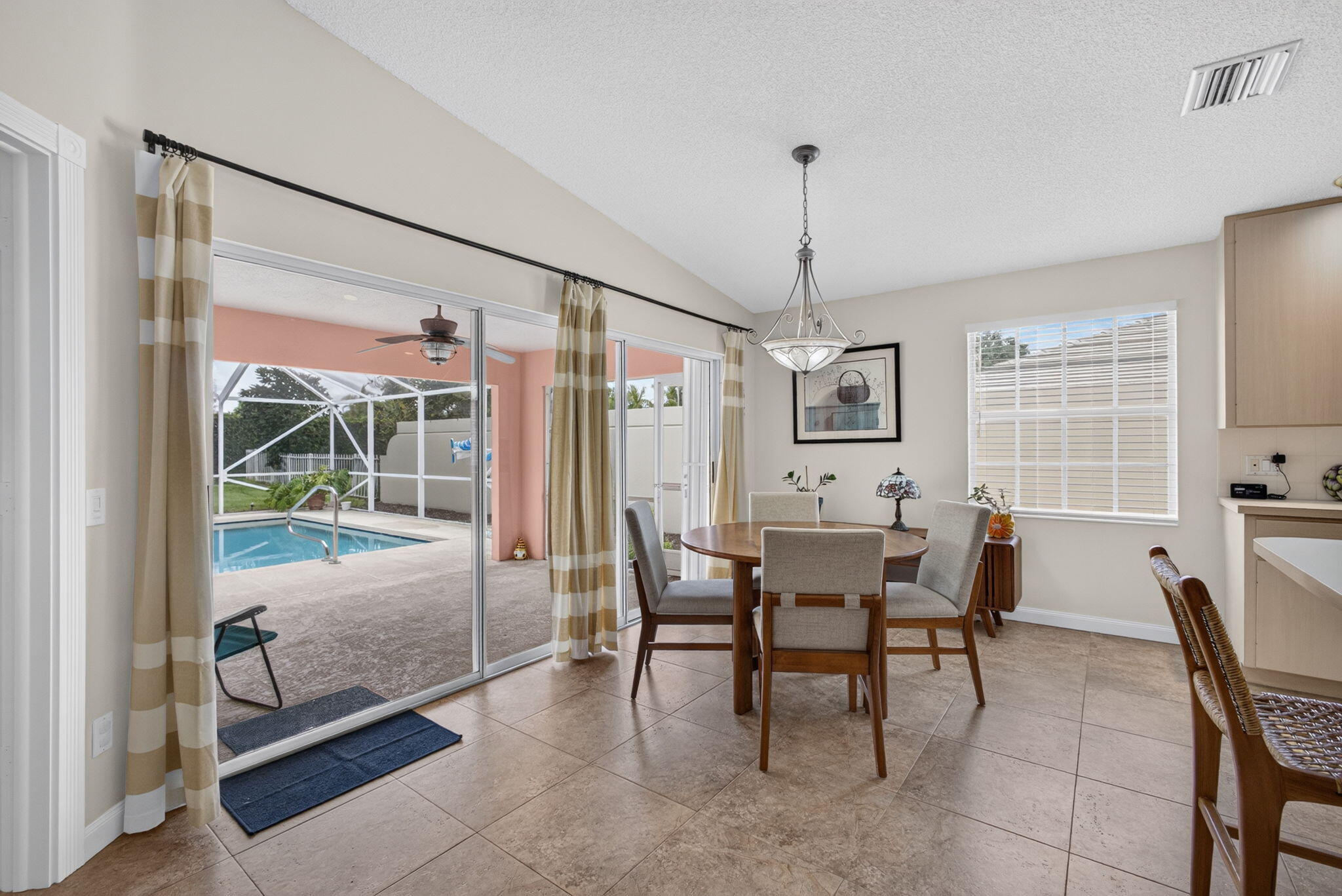 Palm Beach Gardens photo 1