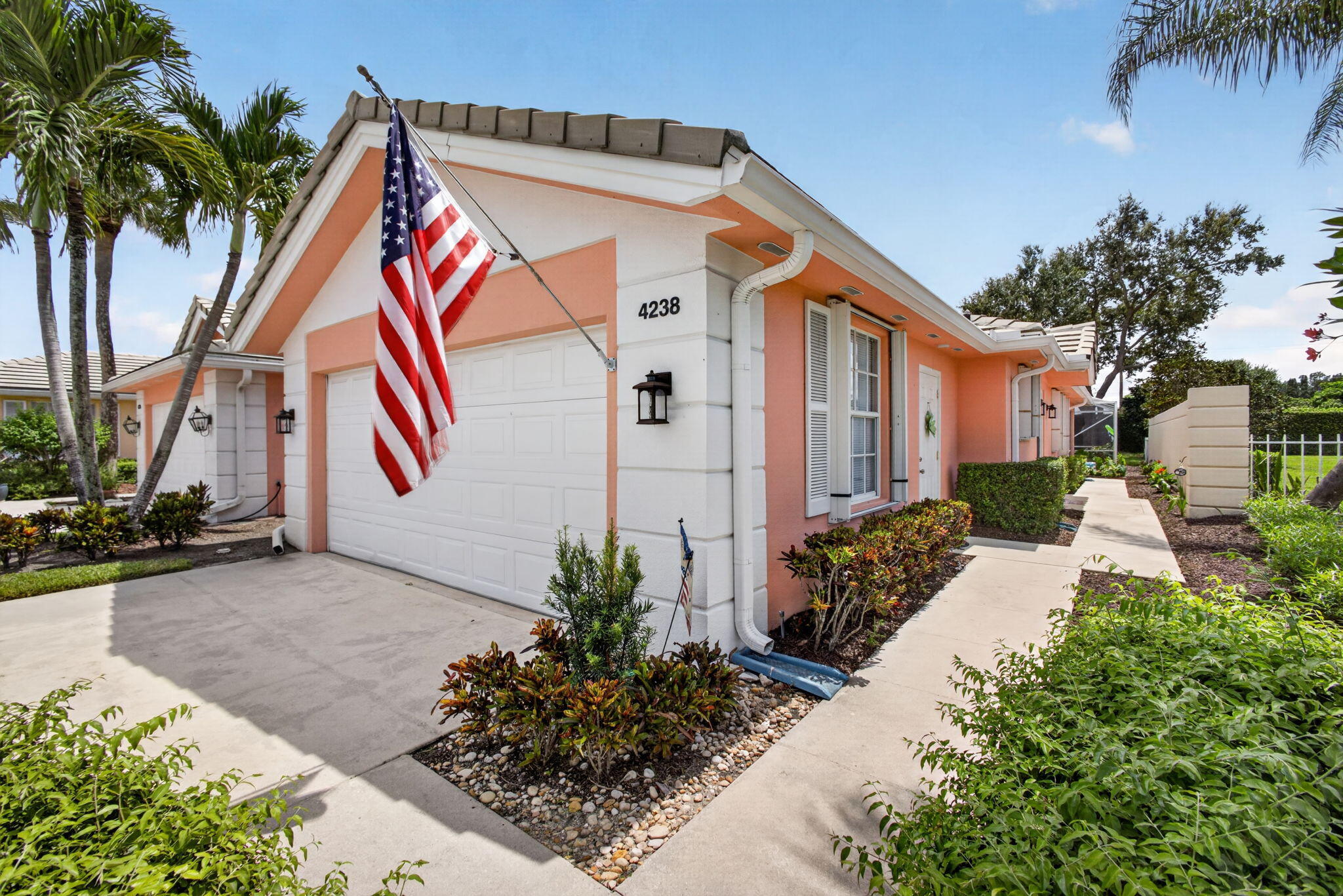 Palm Beach Gardens photo 2