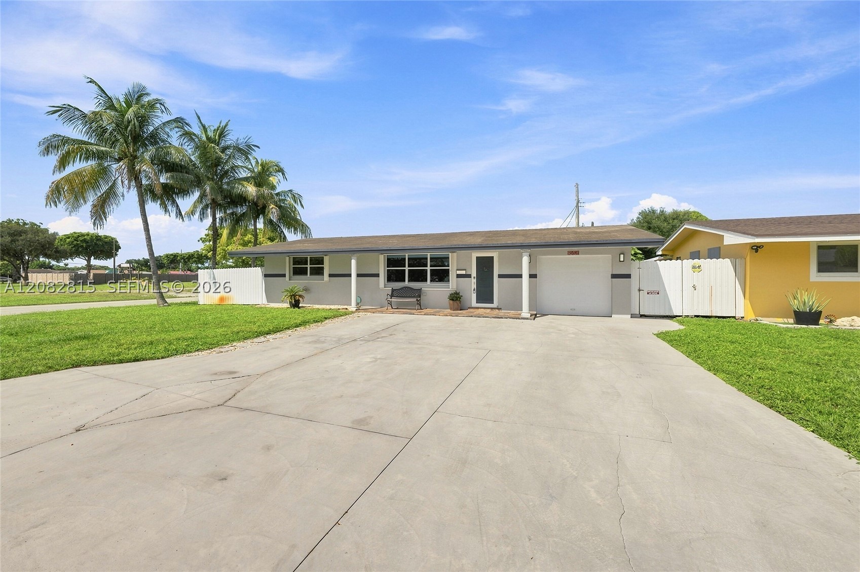 Pembroke Pines photo 2