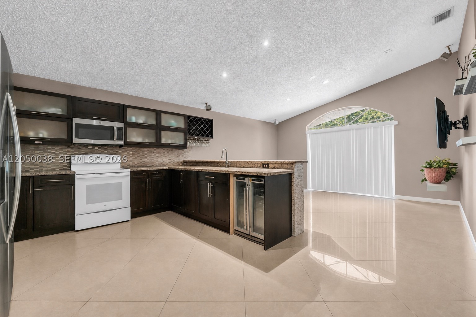 Pembroke Pines photo 4