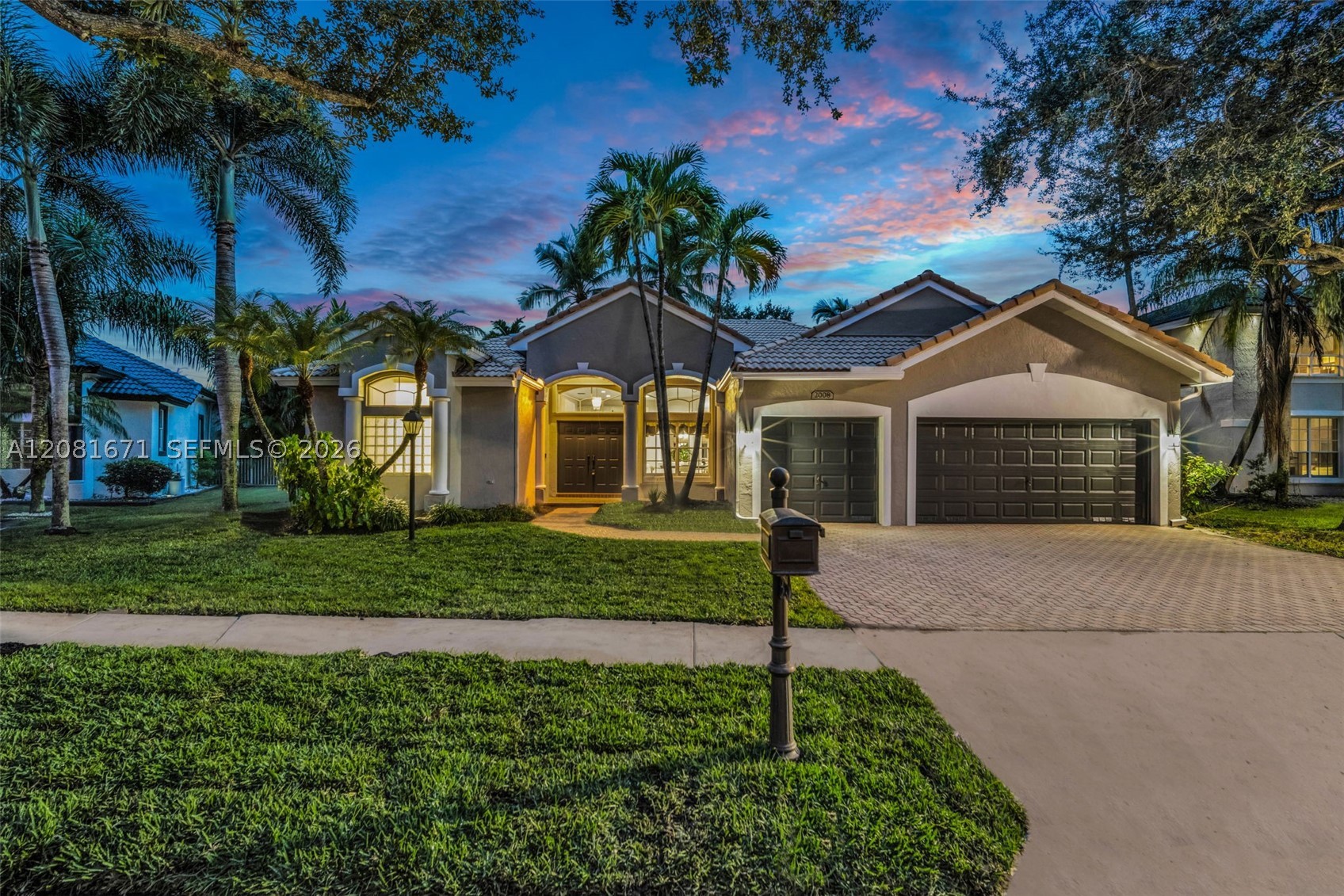 Pembroke Pines photo 1