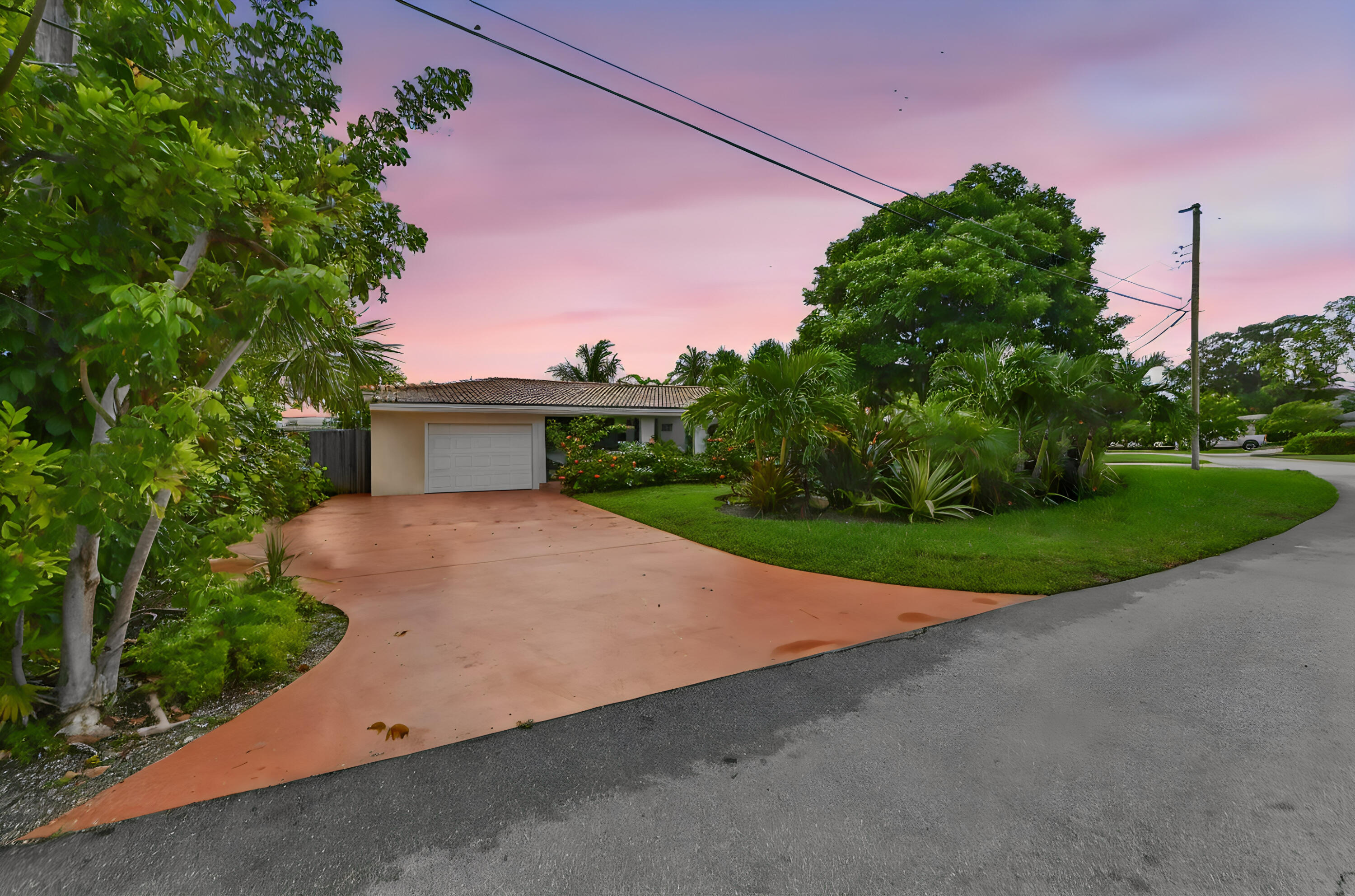 Wilton Manors photo 1