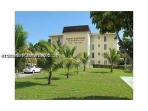 North Miami photo 1