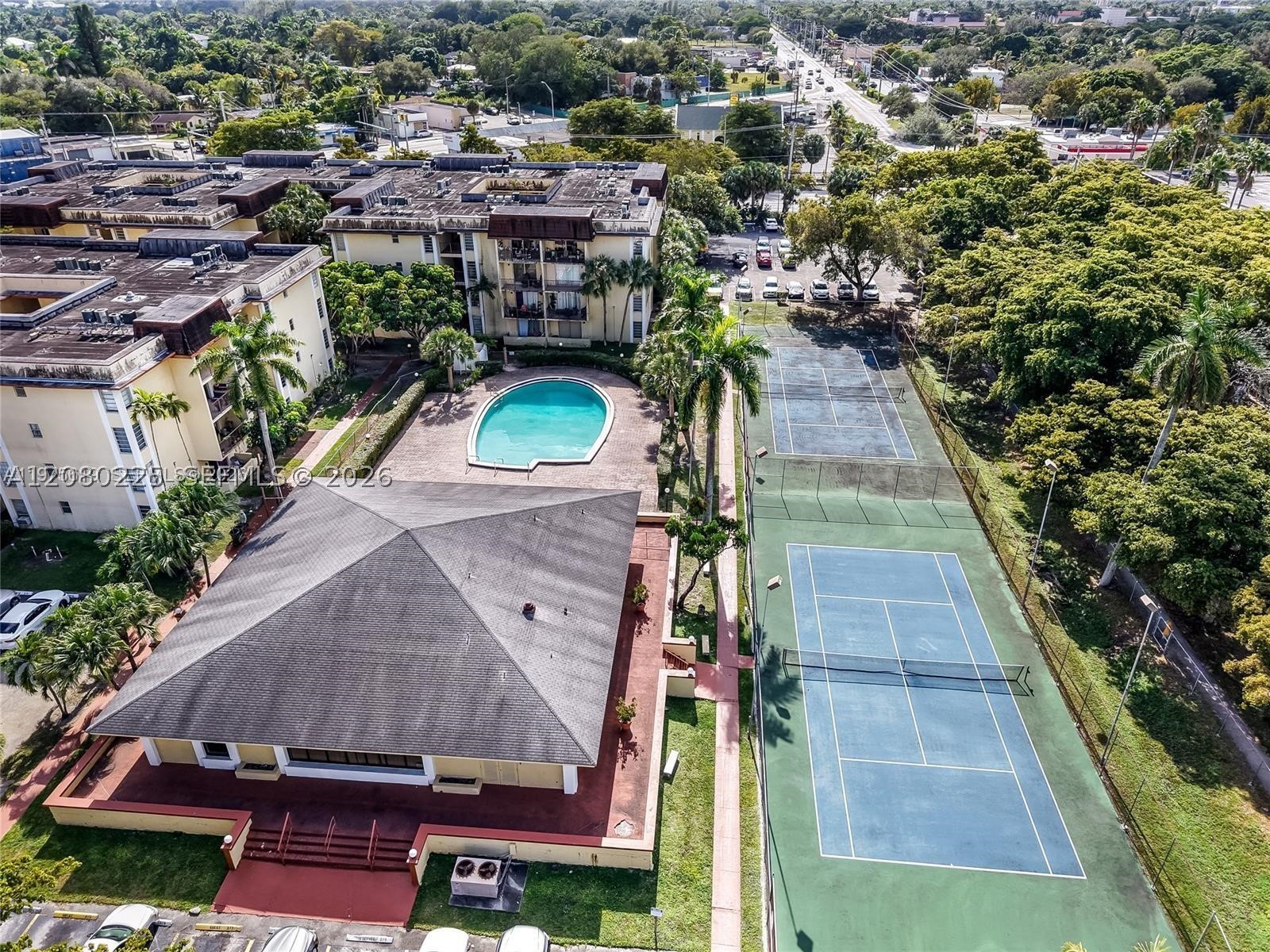 North Miami photo 4