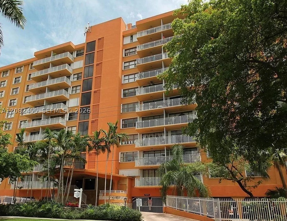 North Miami photo 1