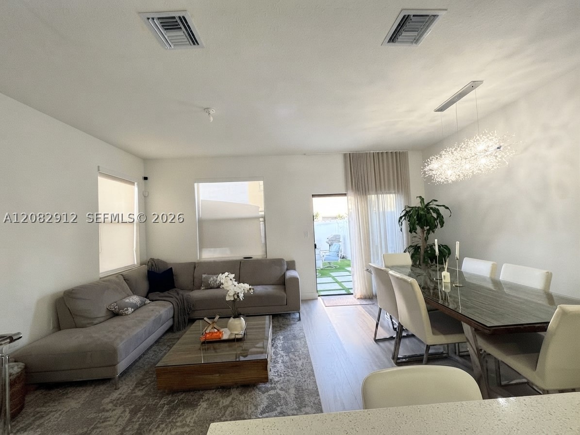 Hialeah photo 5
