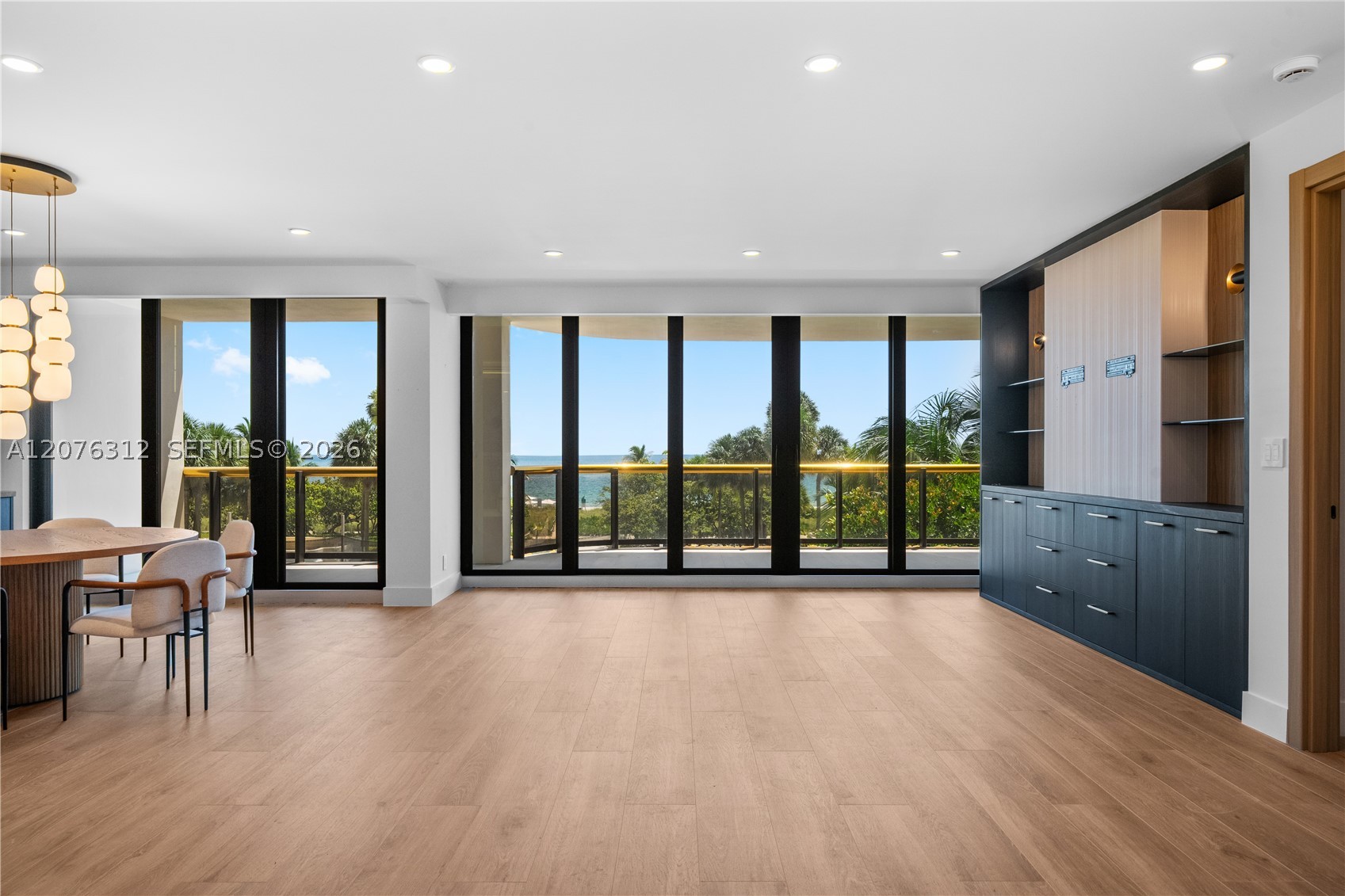 Bal Harbour photo 4