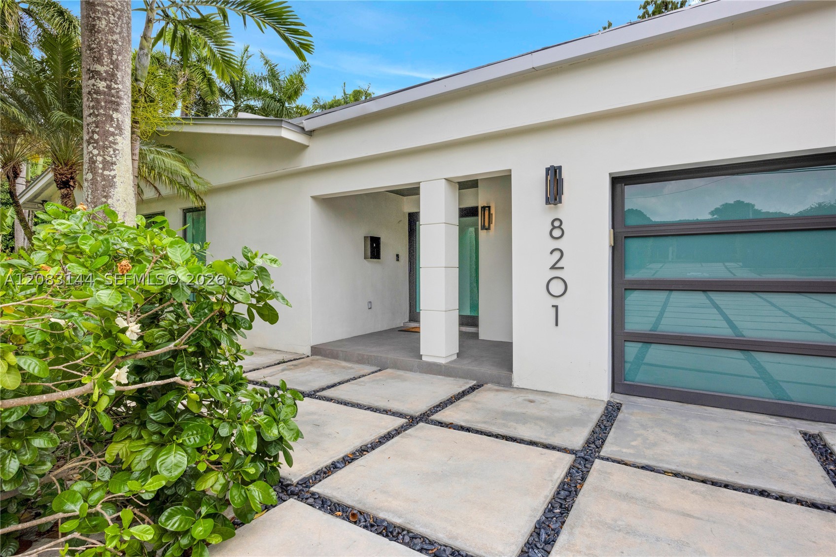 South Miami photo 3