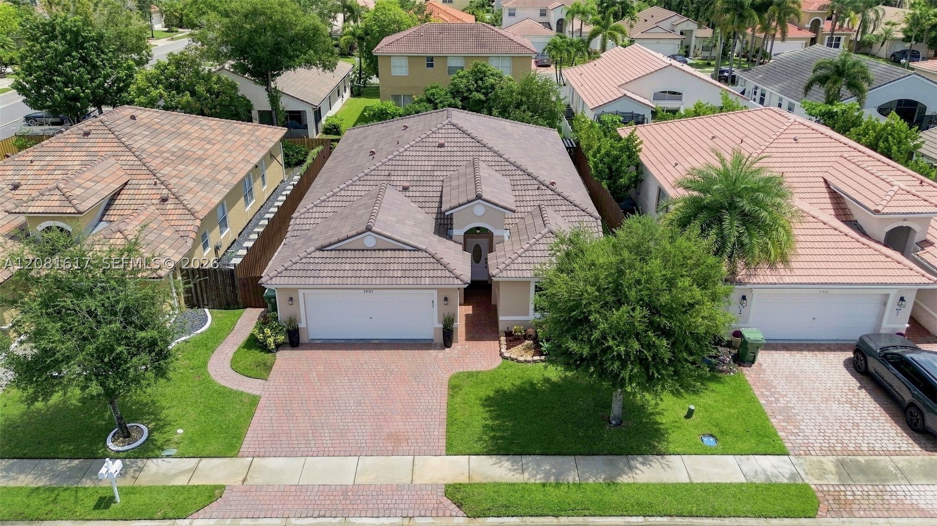 Pembroke Pines photo 2