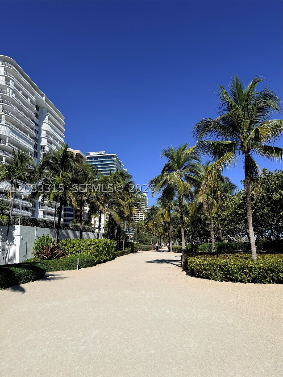 Bal Harbour photo 1
