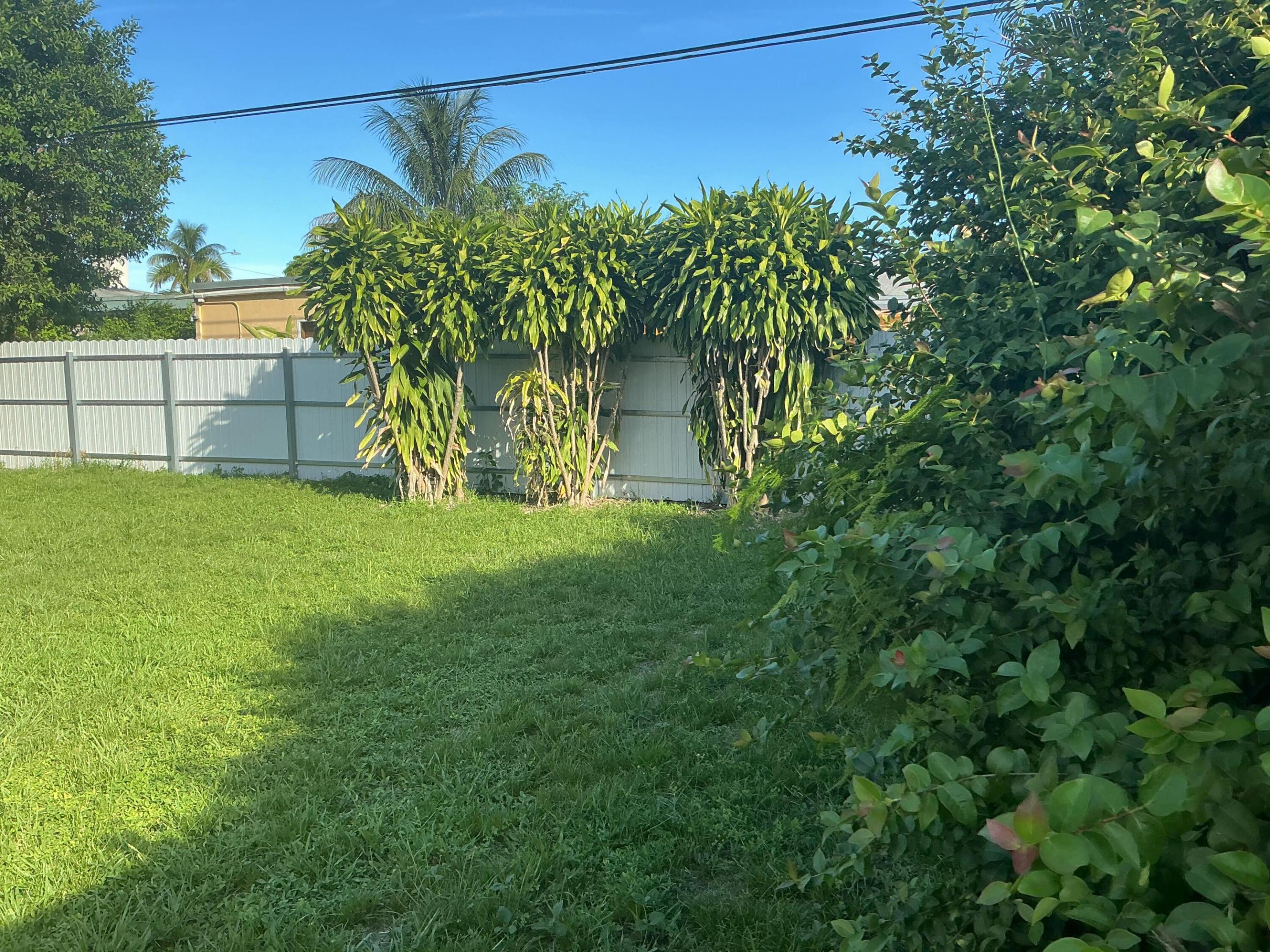 Miami Gardens photo 1
