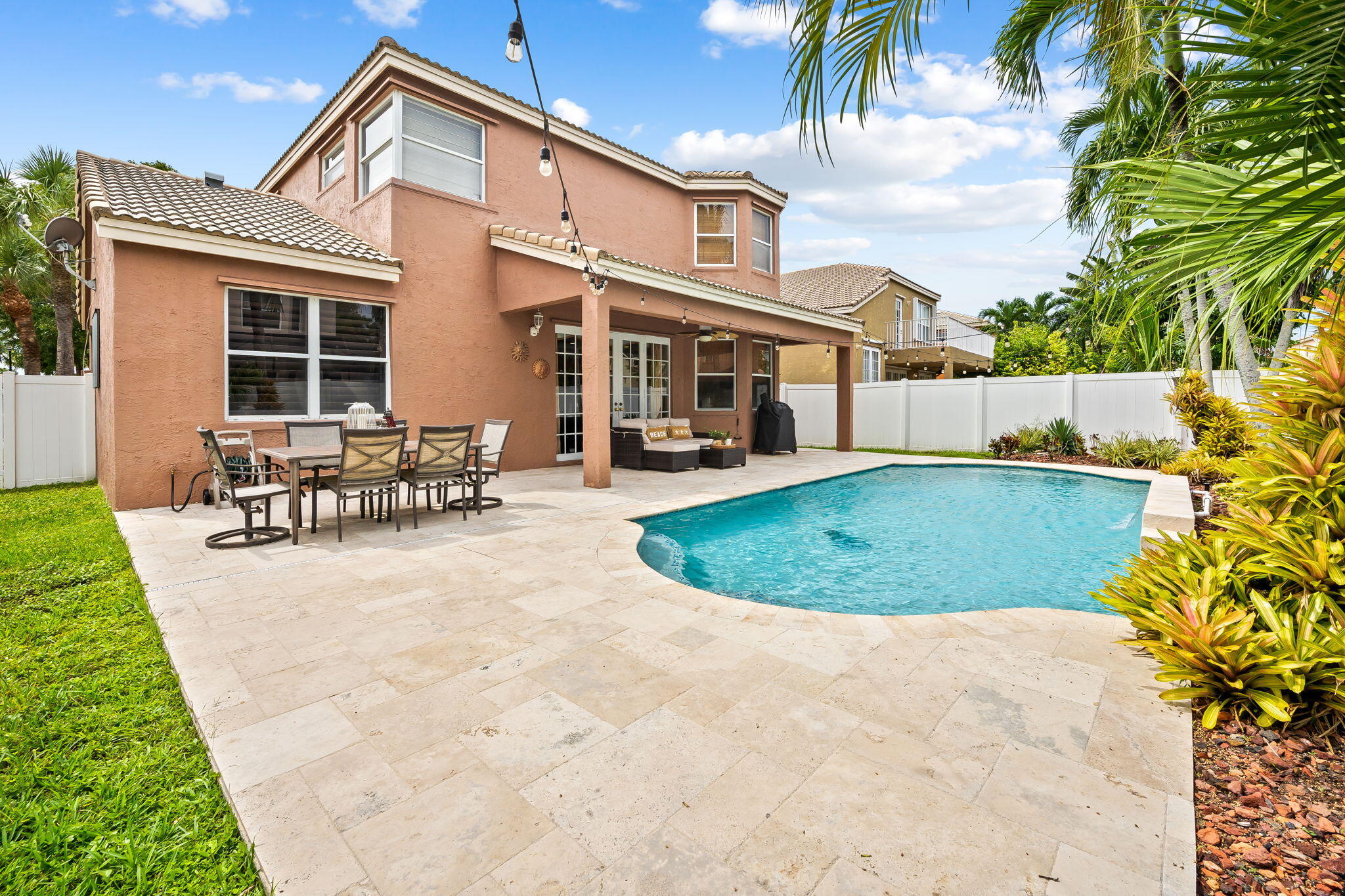 Miramar photo 4