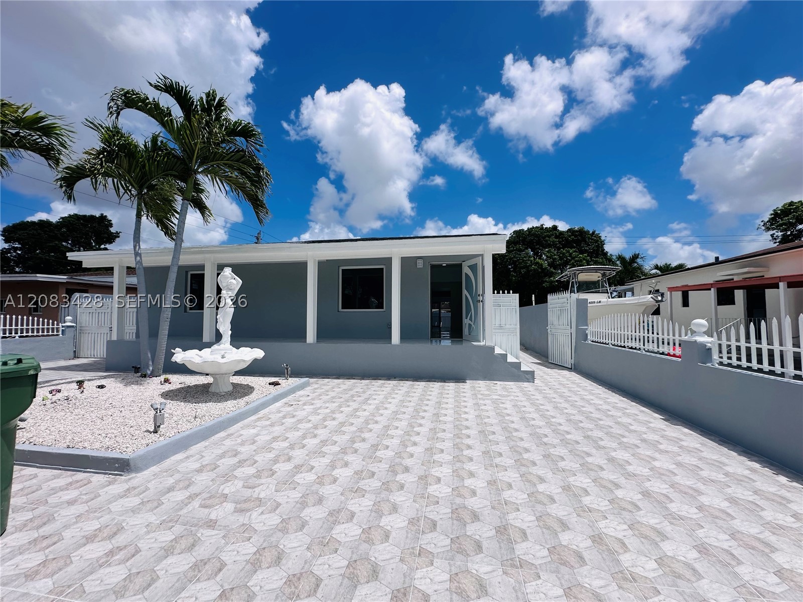 Hialeah photo 2
